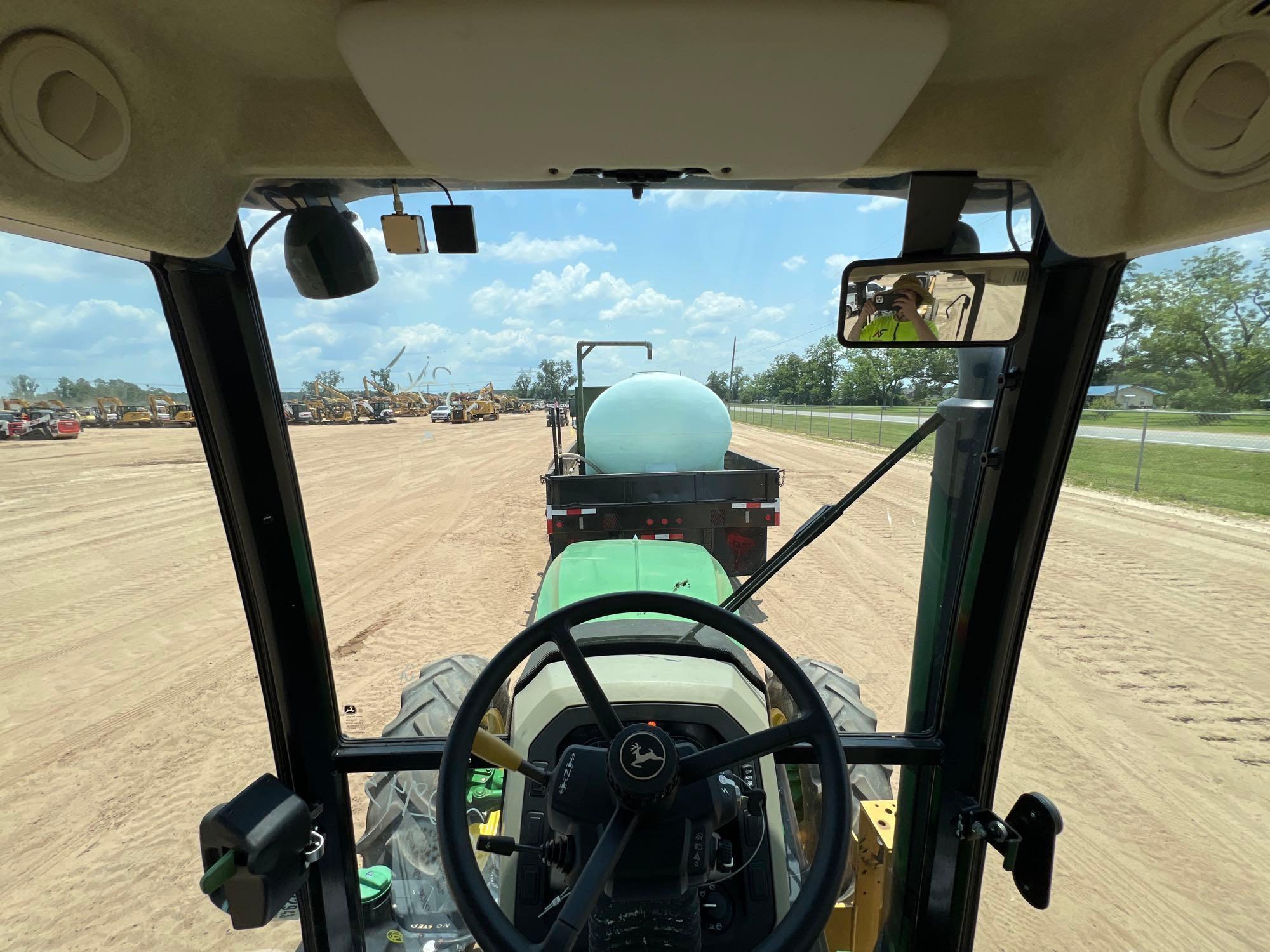 John Deere 5100E