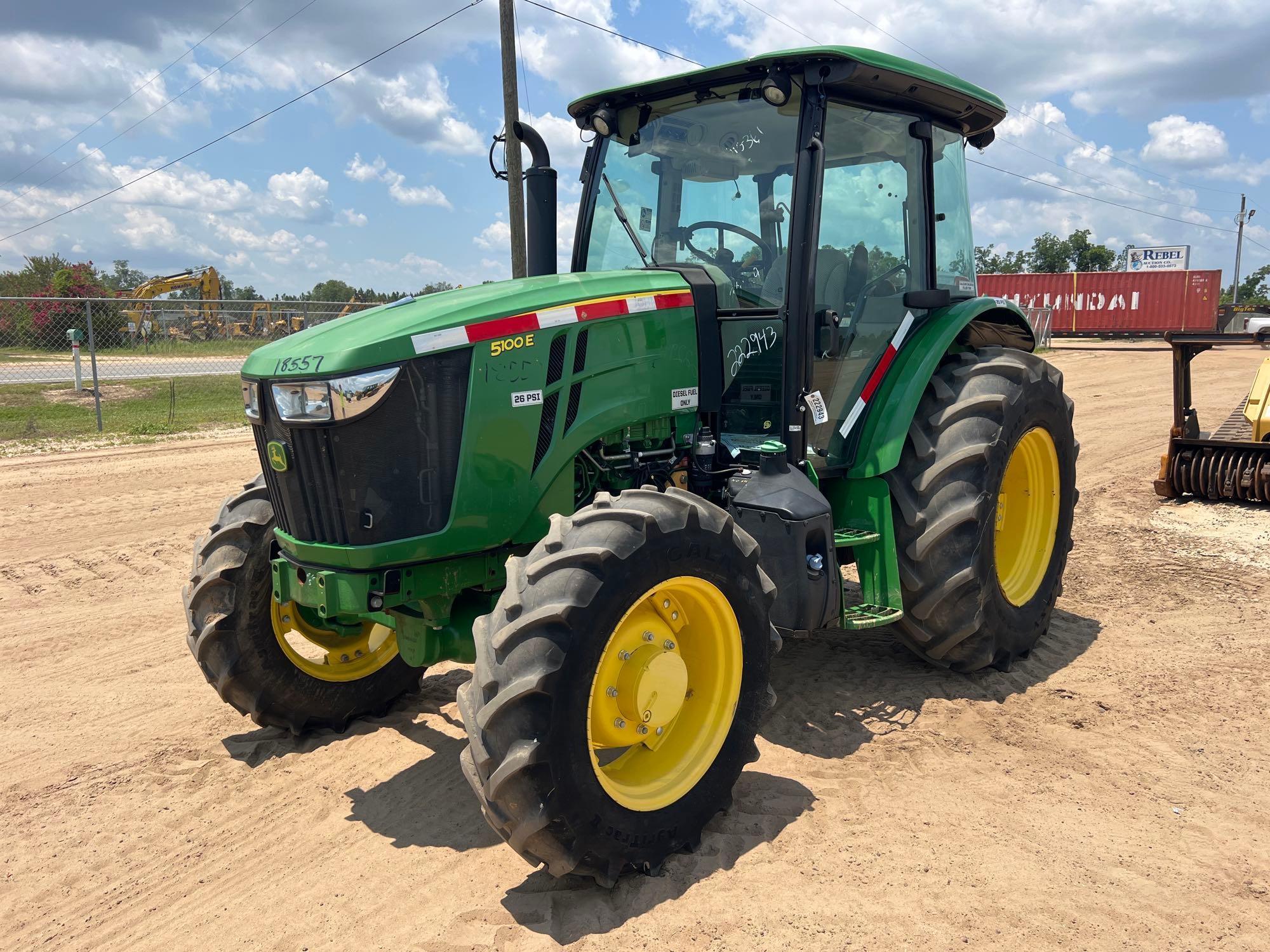 John Deere 5100E