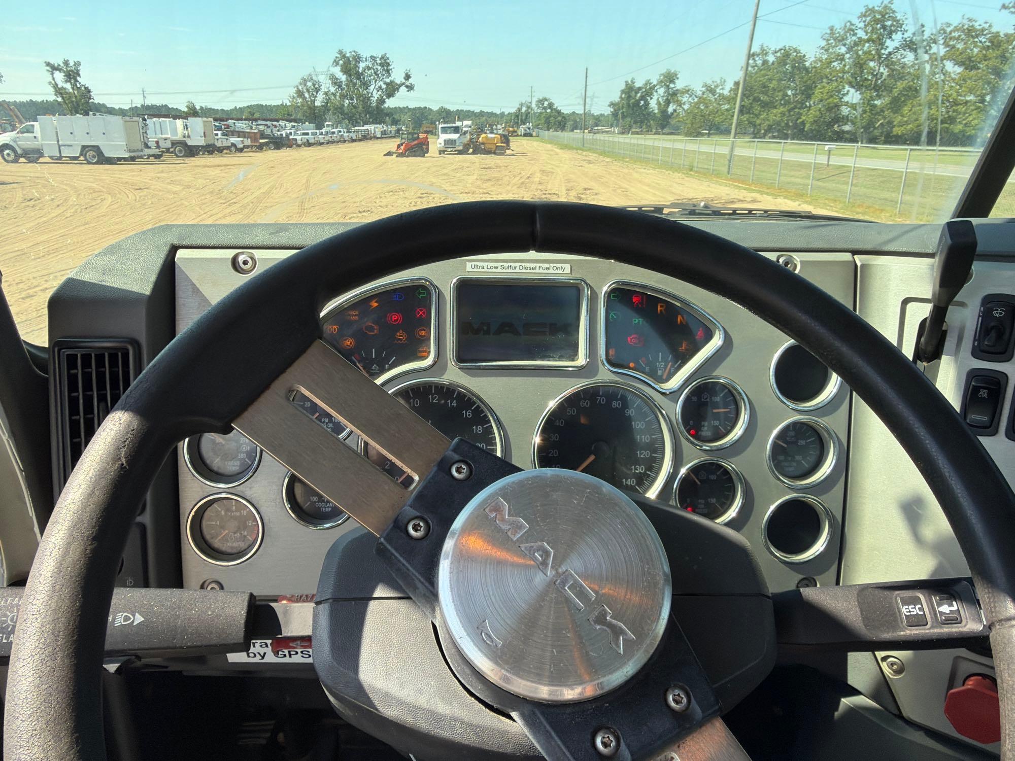 2018 Mack CXU613