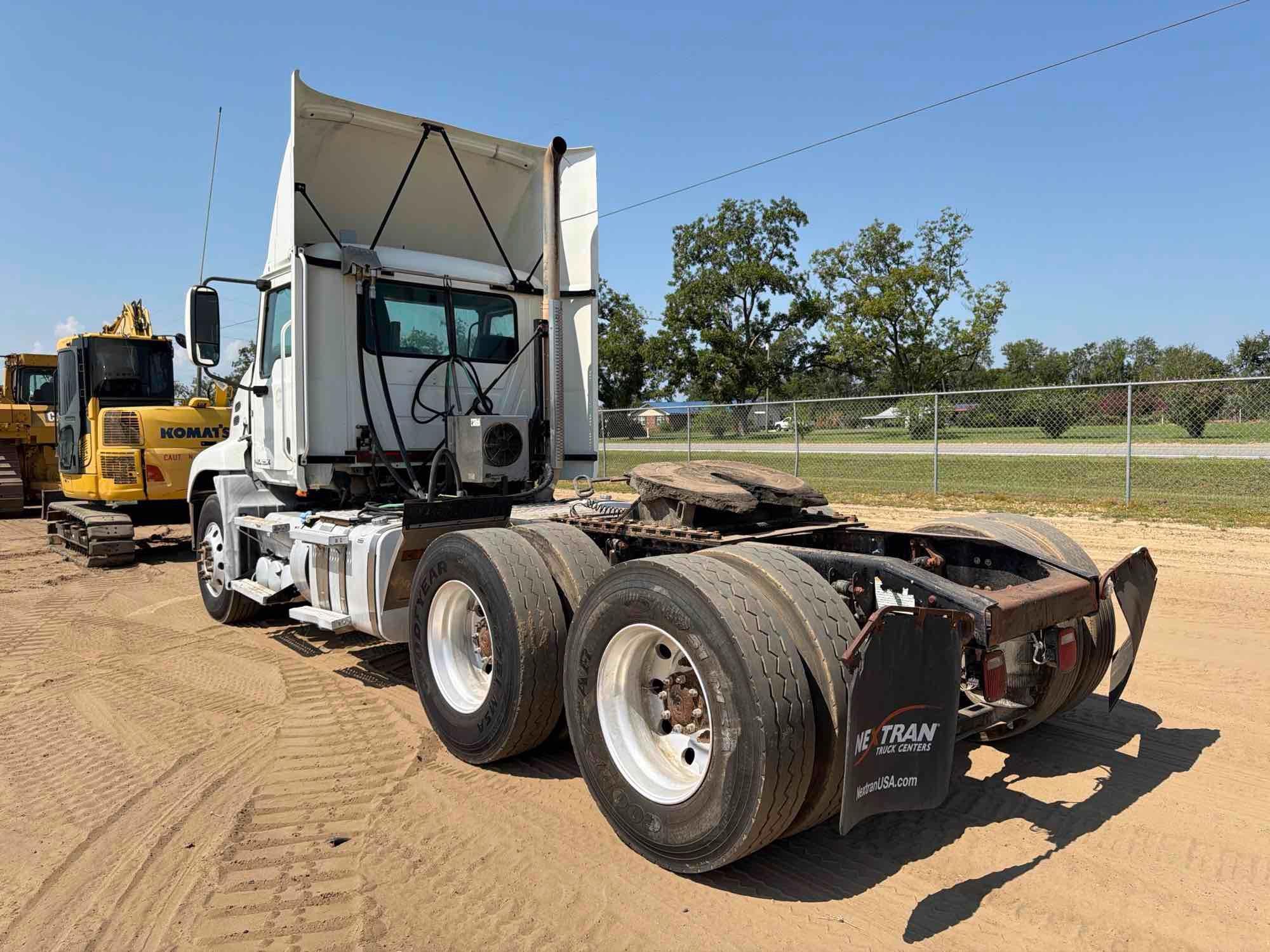 2018 Mack CXU613
