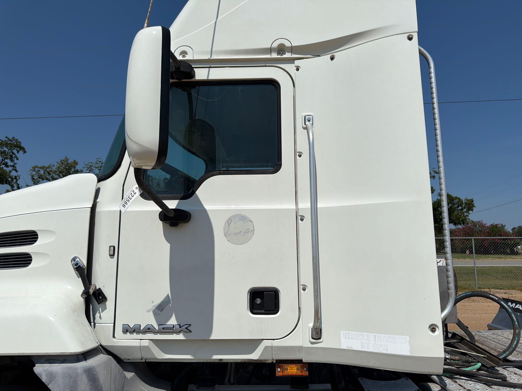 2018 Mack CXU613