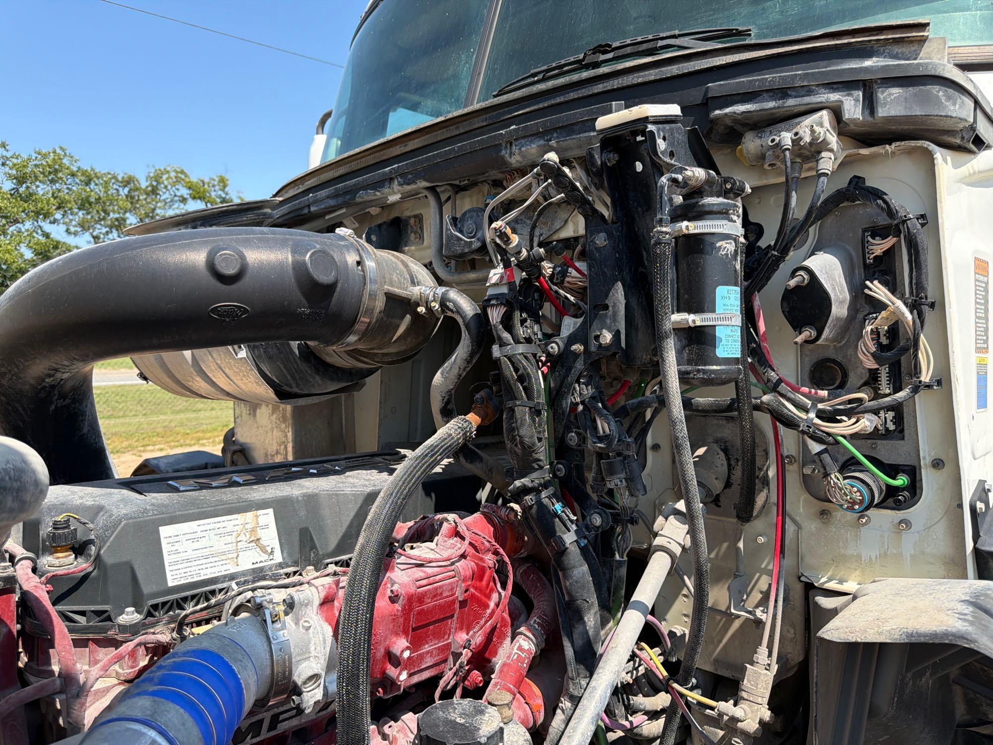 2018 Mack CXU613