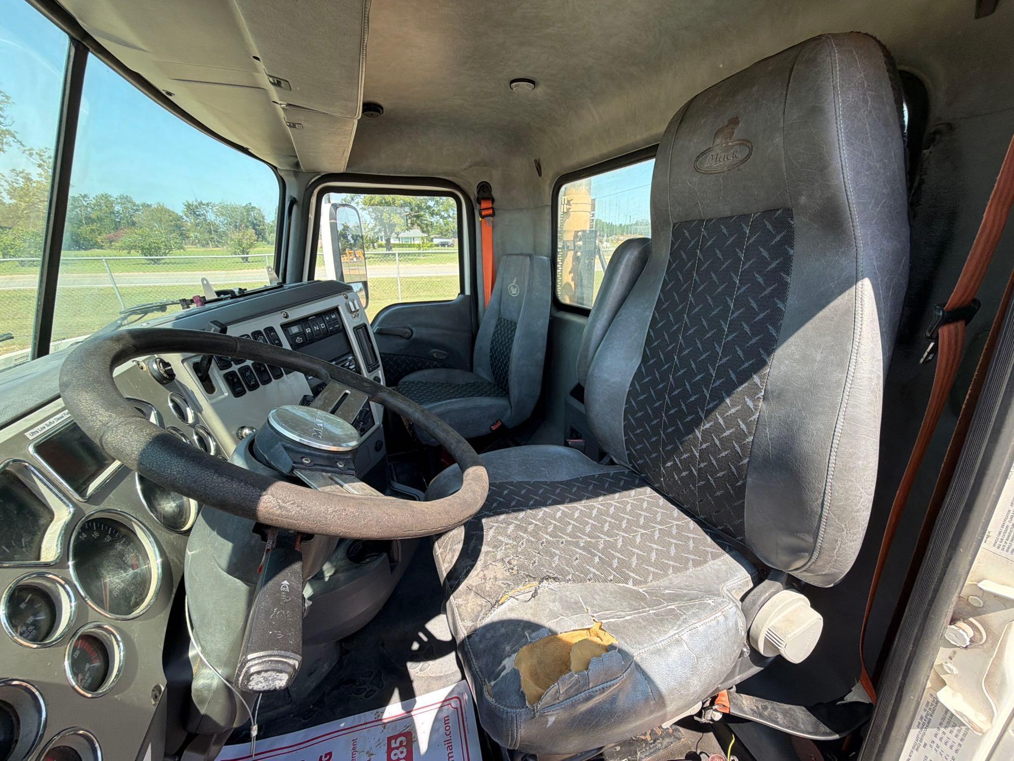 2018 Mack CXU613