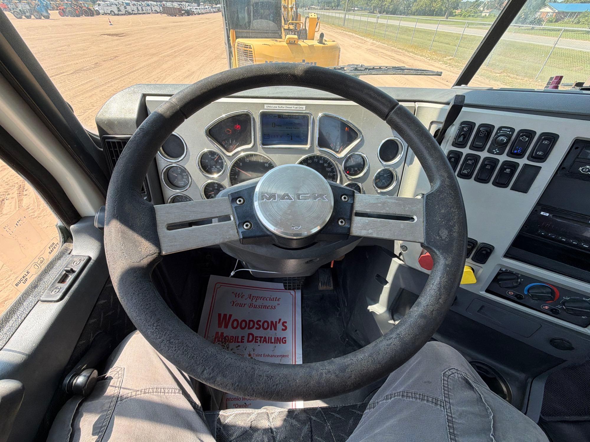 2018 Mack CXU613