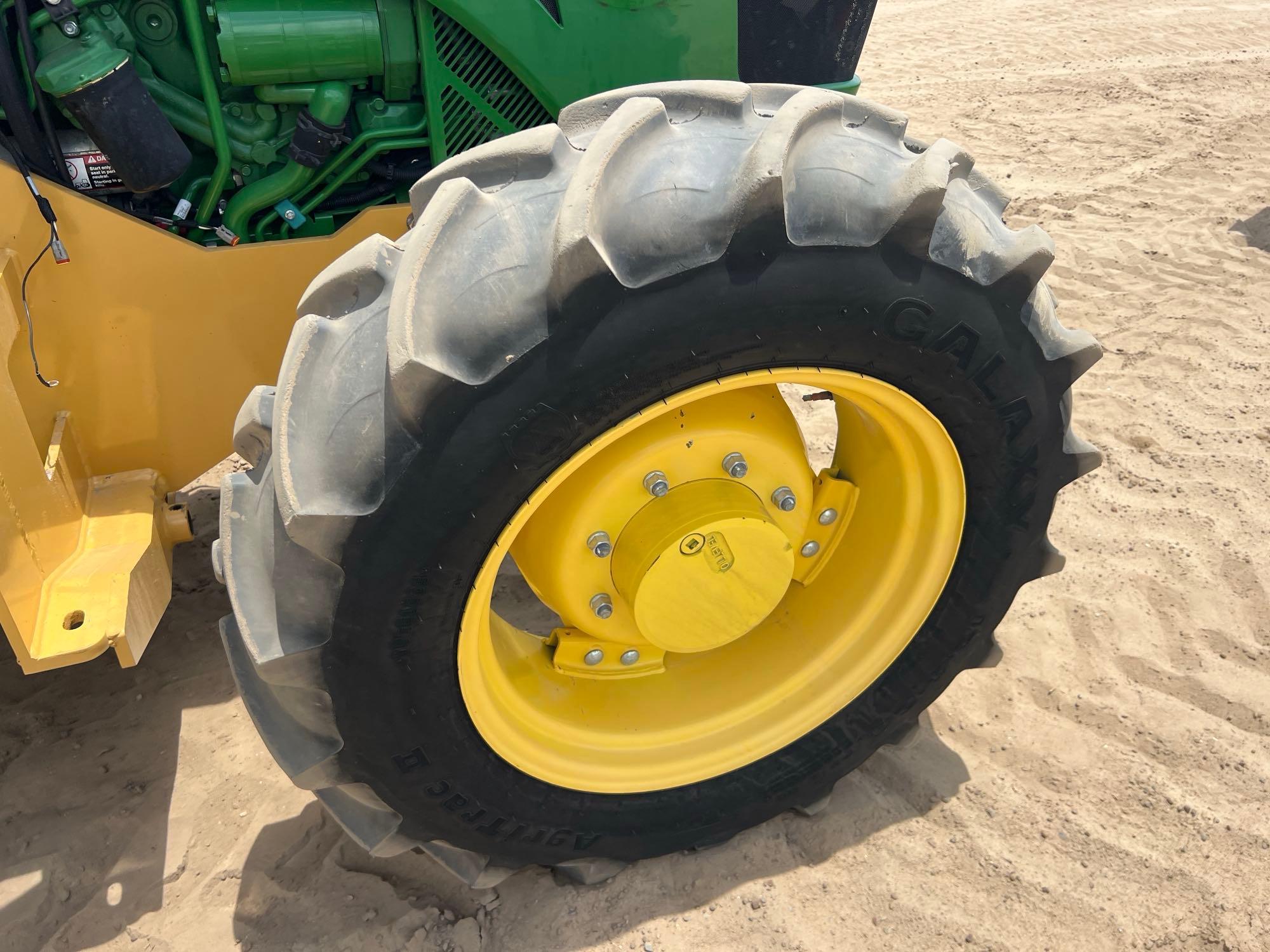 John Deere 5100E