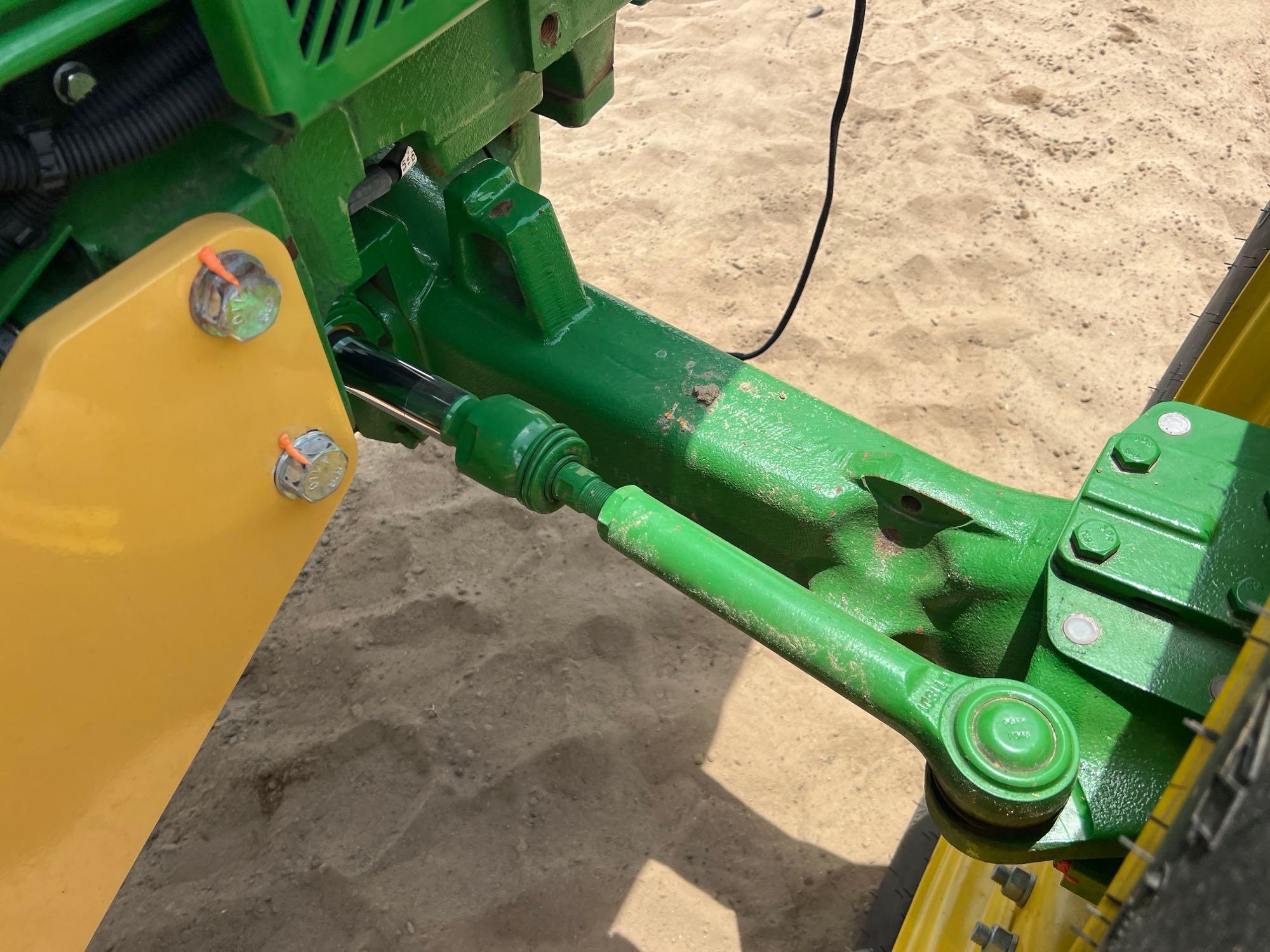John Deere 5100E