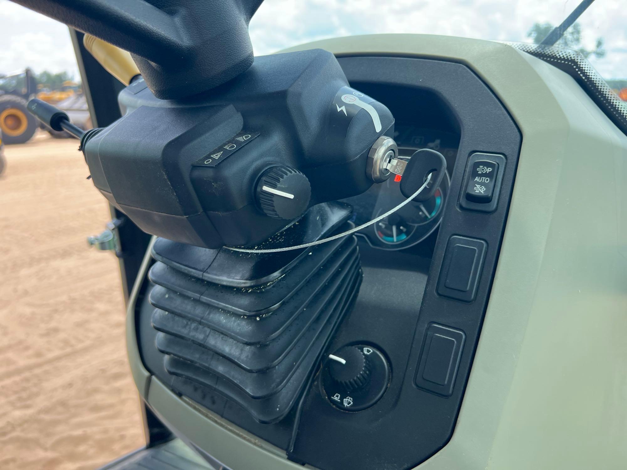 John Deere 5100E