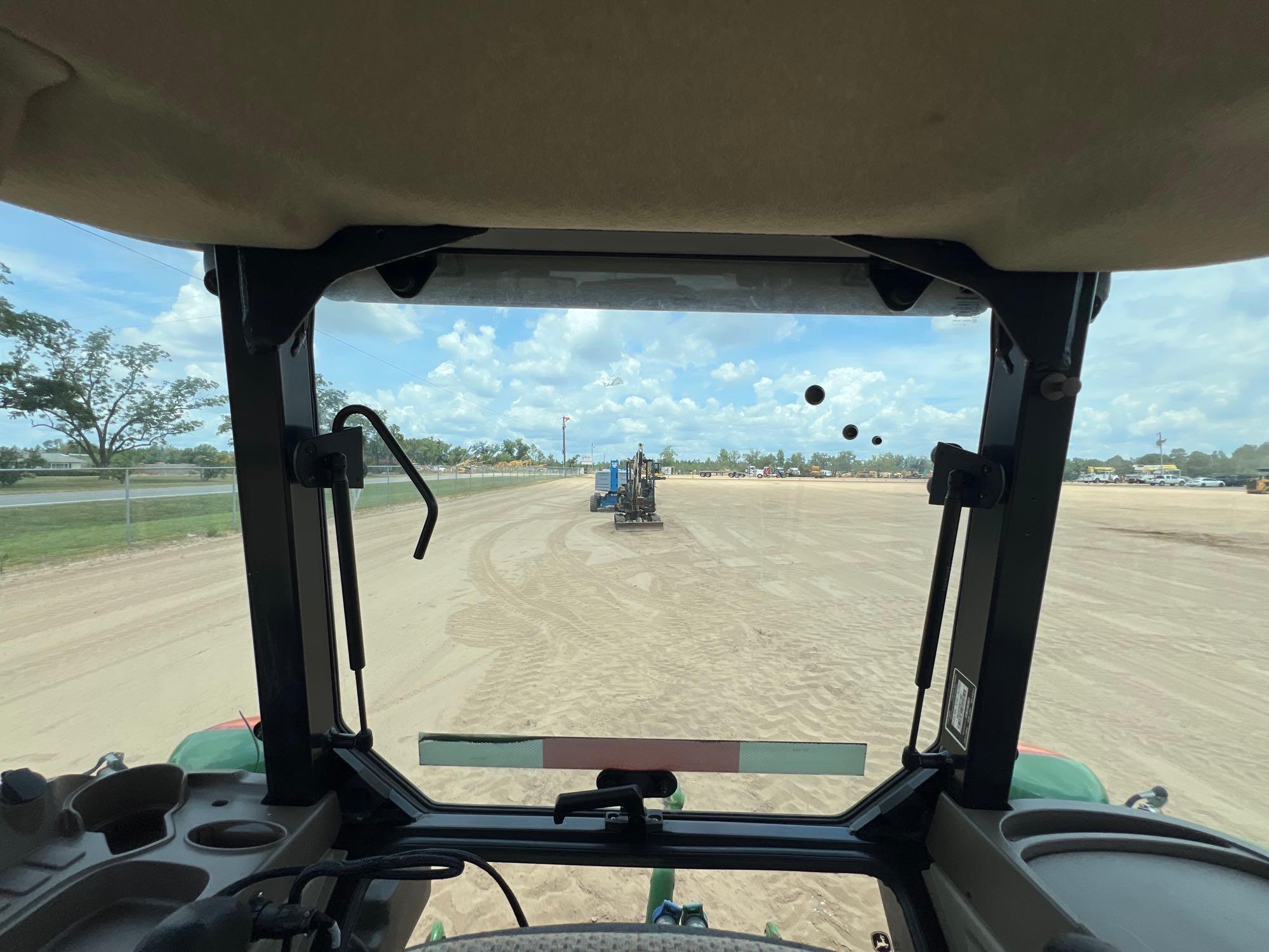 John Deere 5100E
