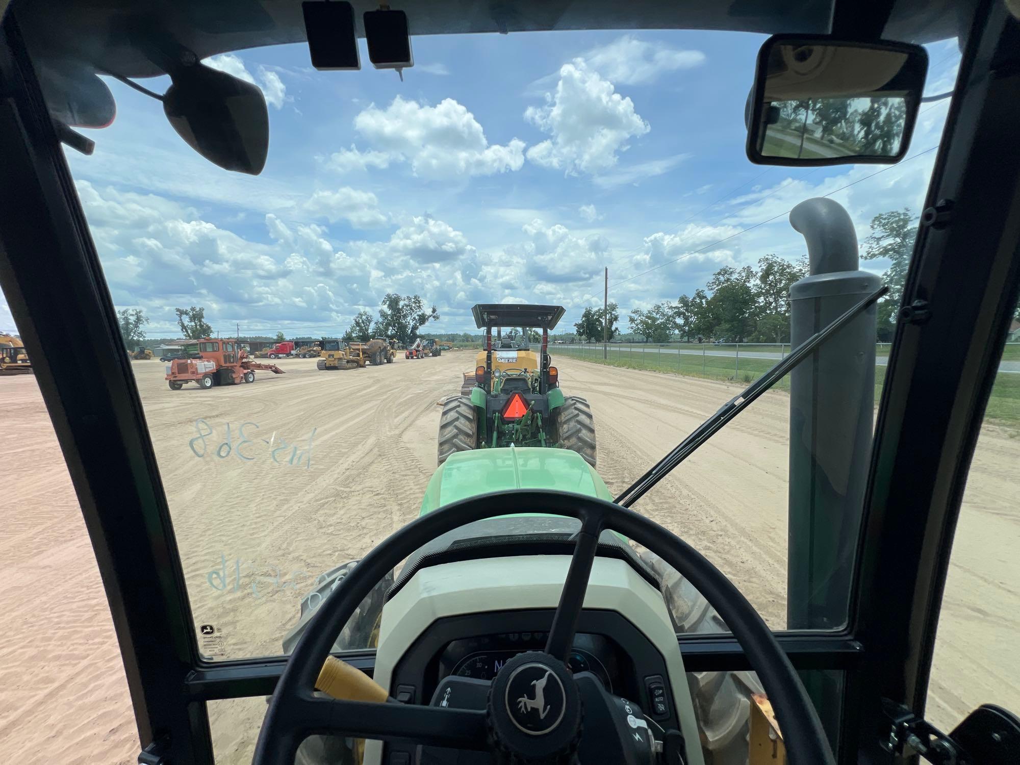 John Deere 5100E