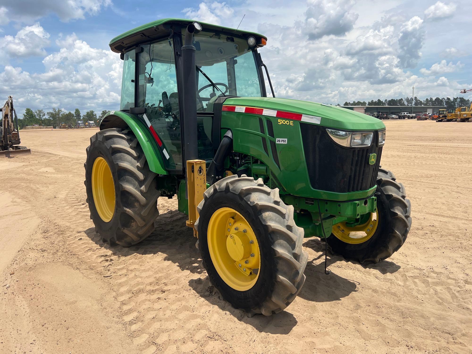 John Deere 5100E