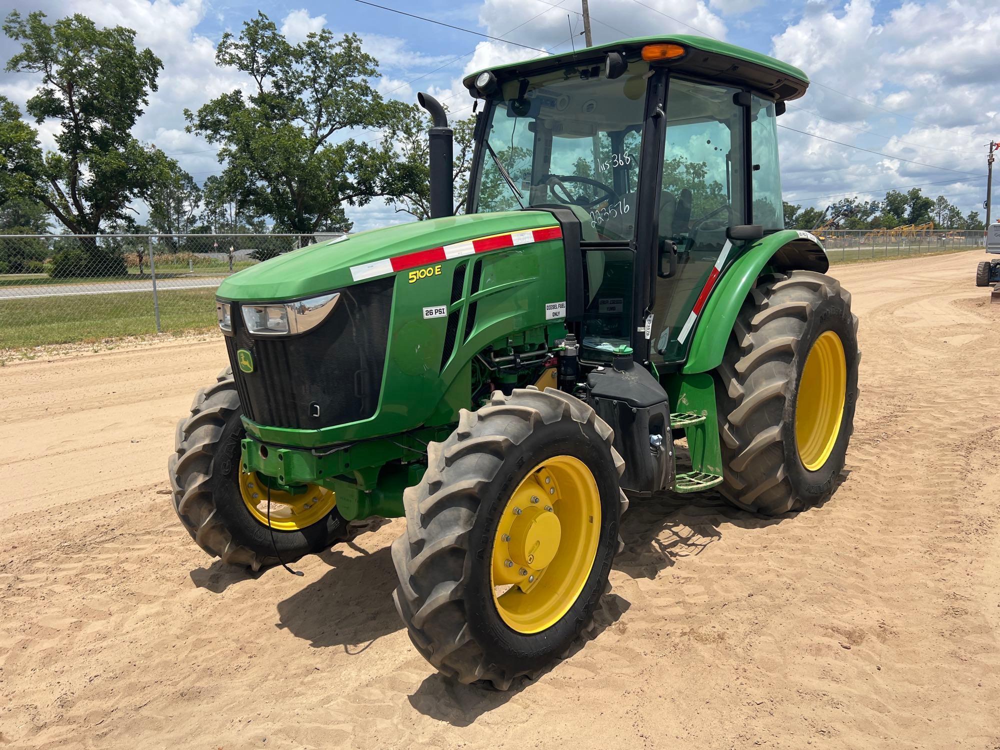 John Deere 5100E