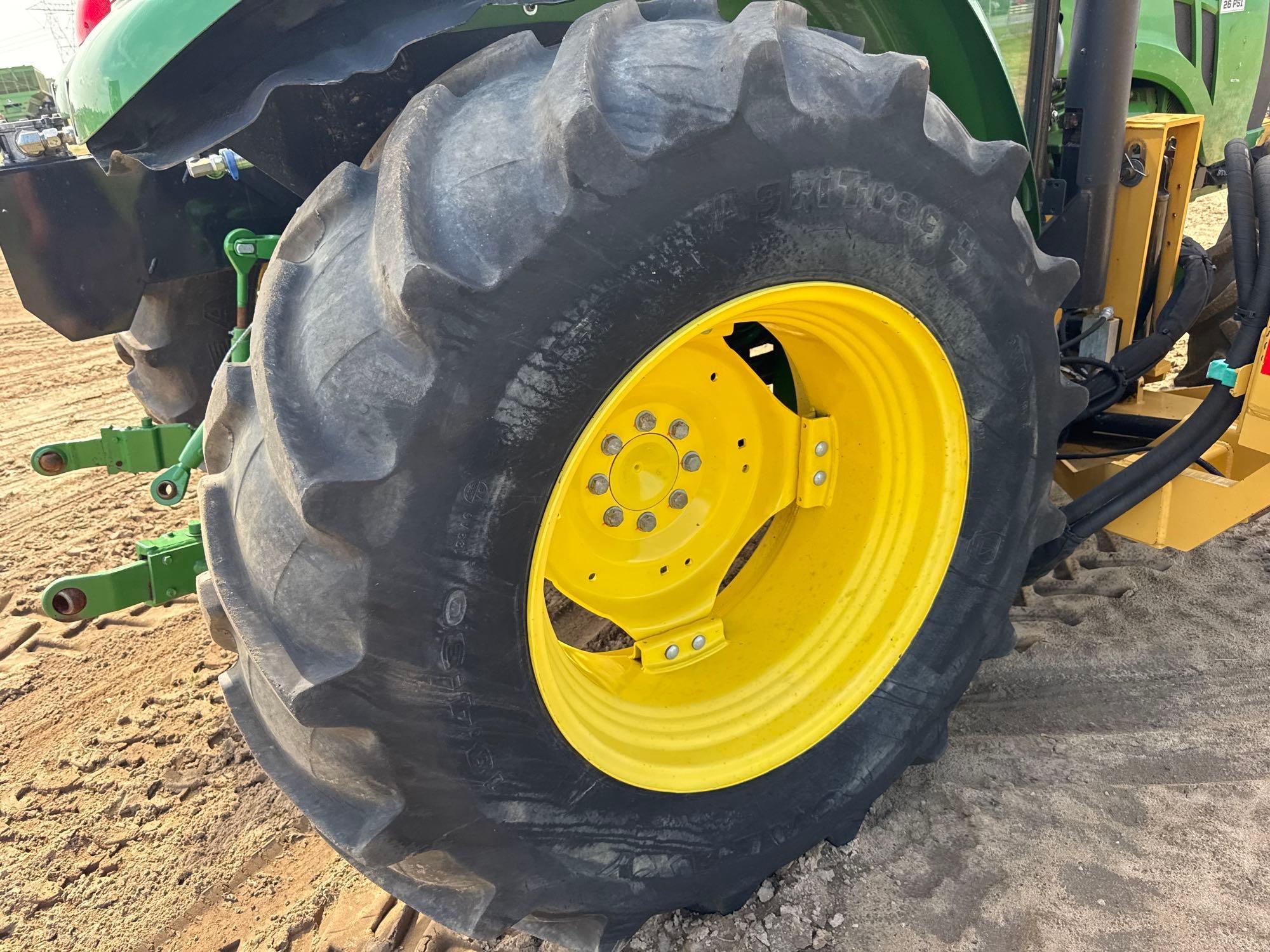 John Deere 5100E