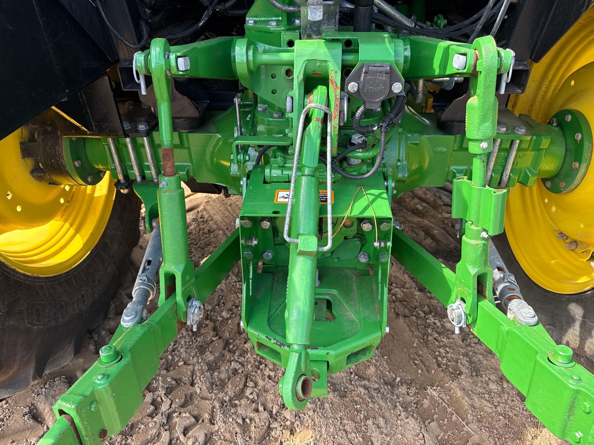 John Deere 5100E