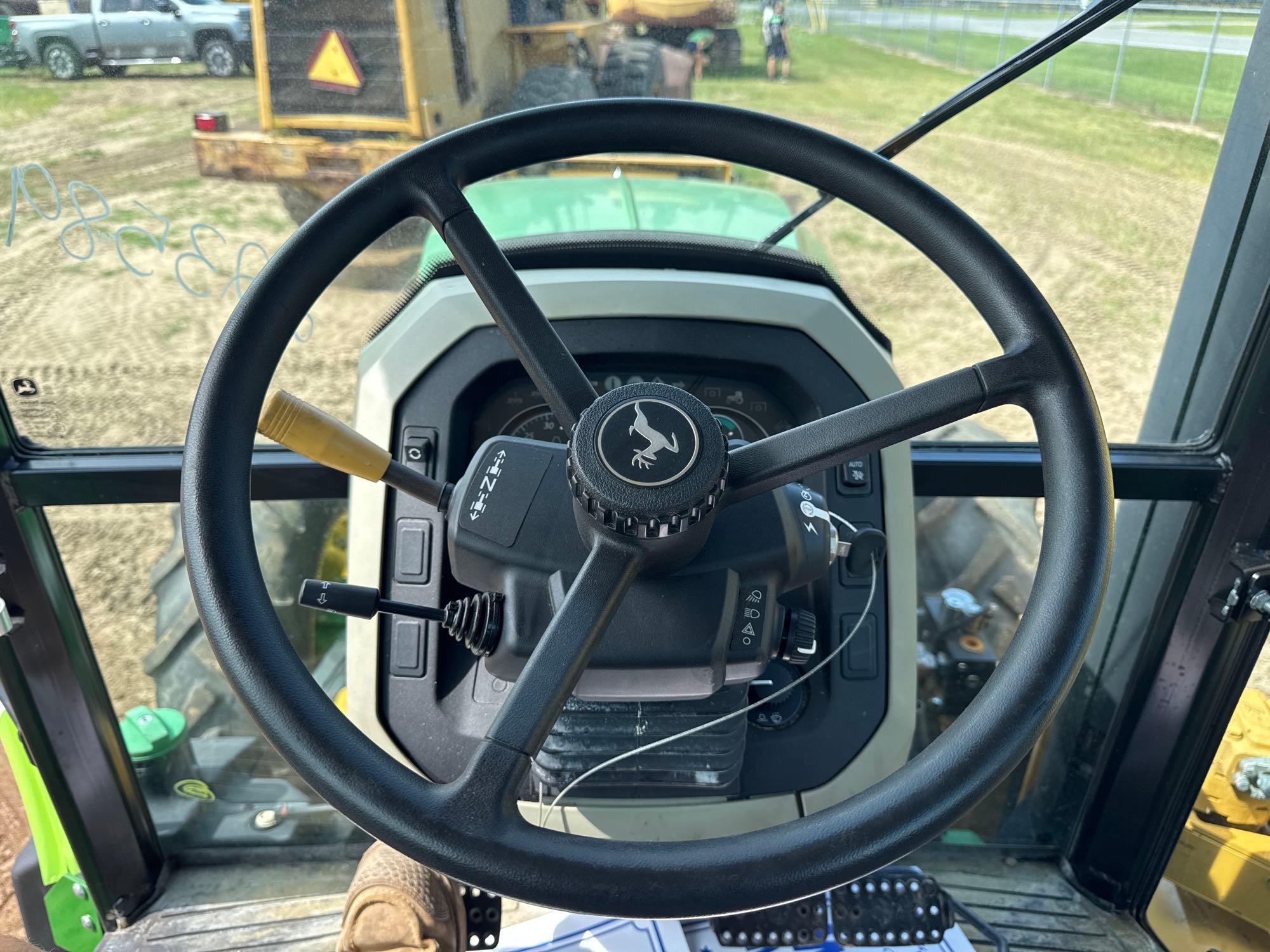 John Deere 5100E