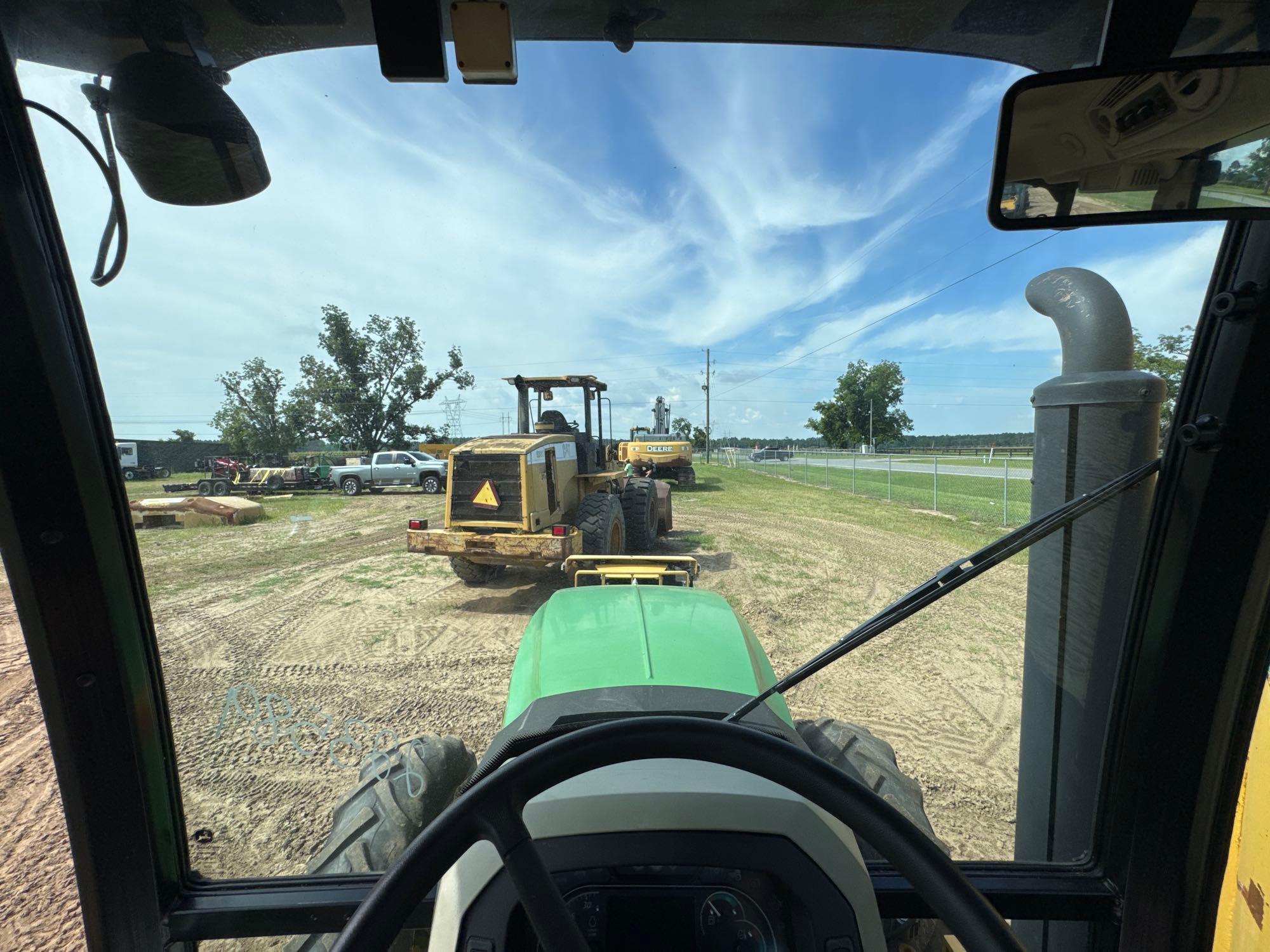 John Deere 5100E
