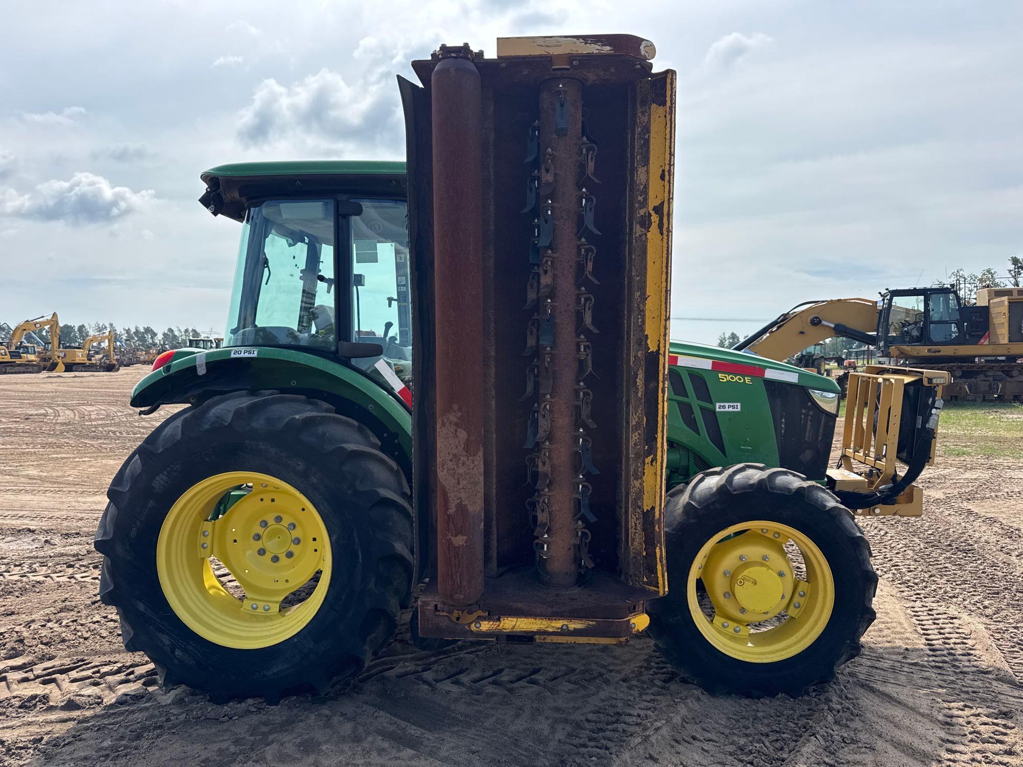 John Deere 5100E