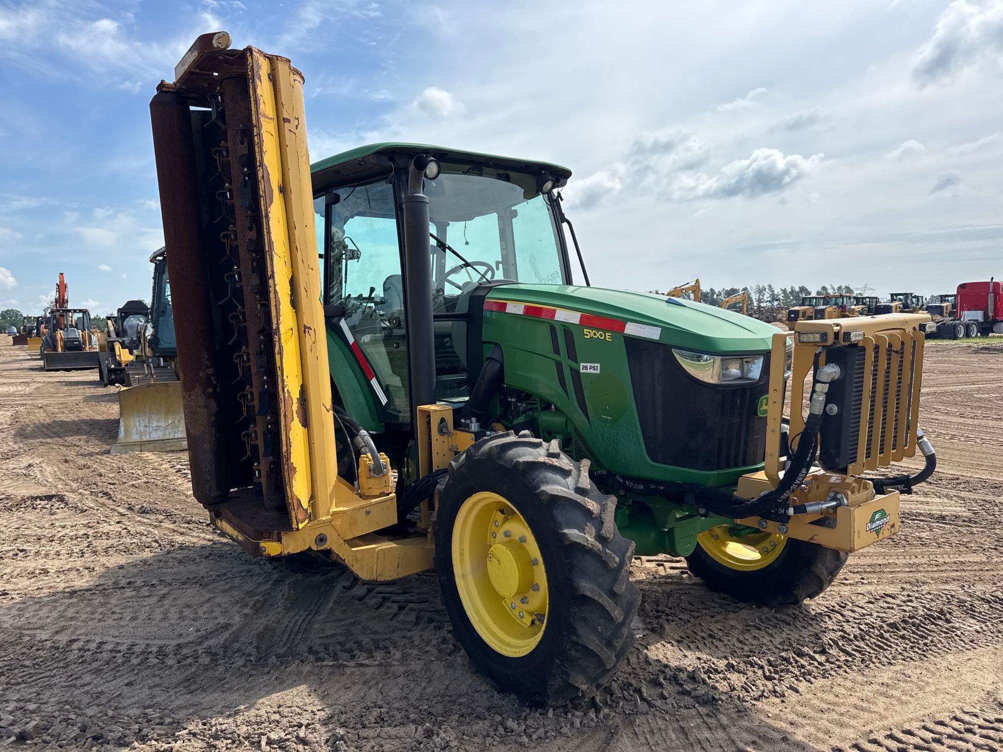 John Deere 5100E