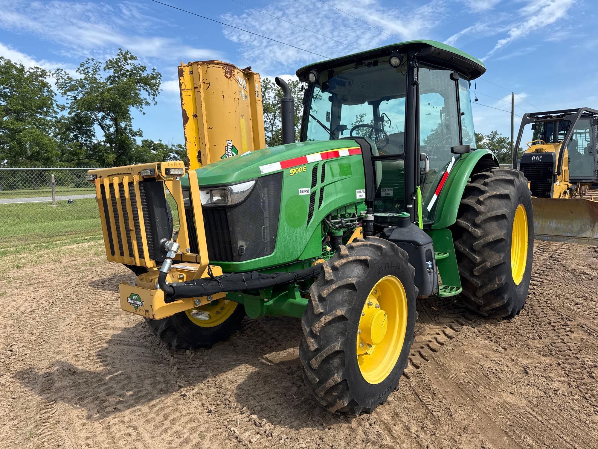 John Deere 5100E