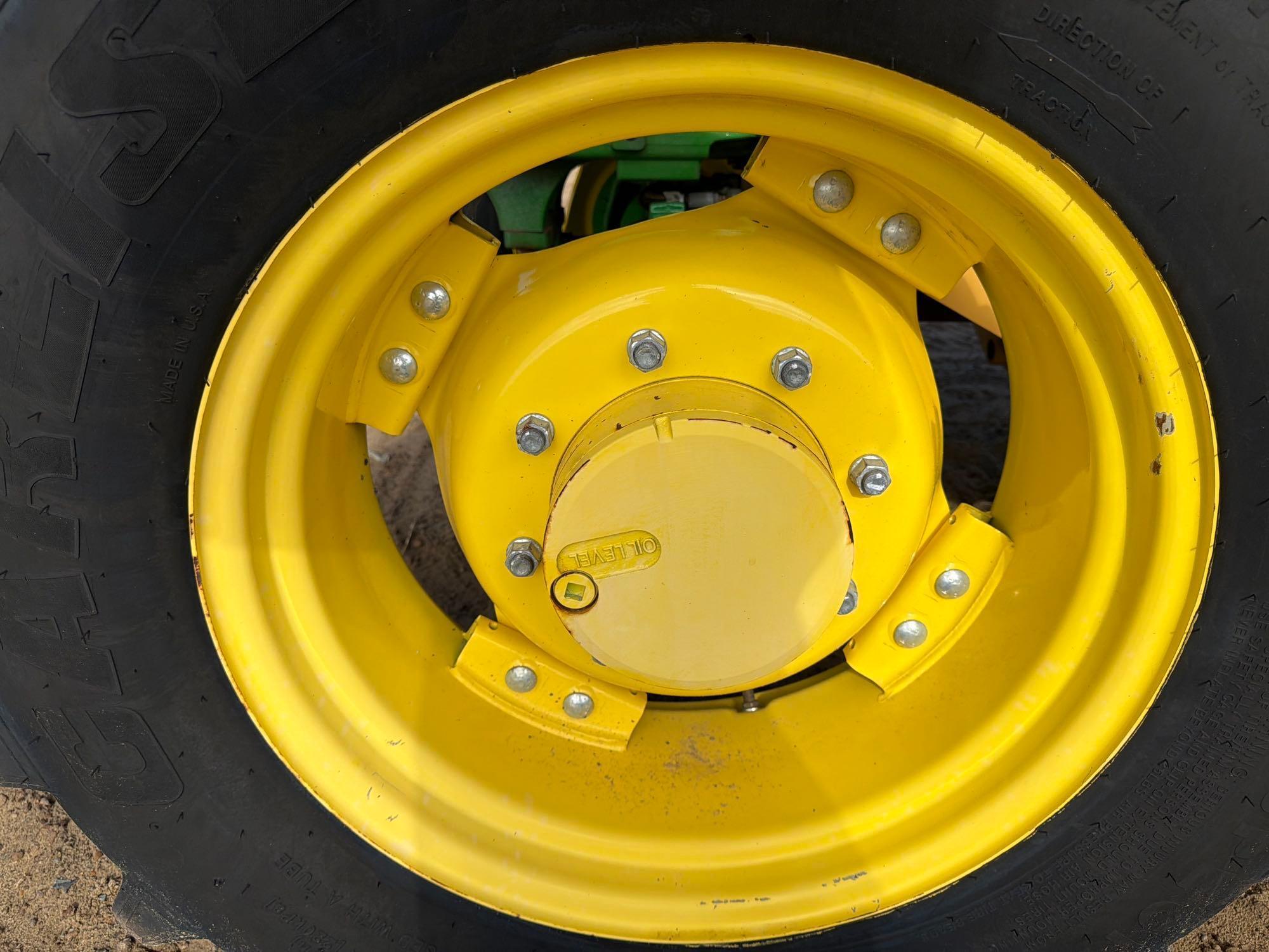 John Deere 5100E