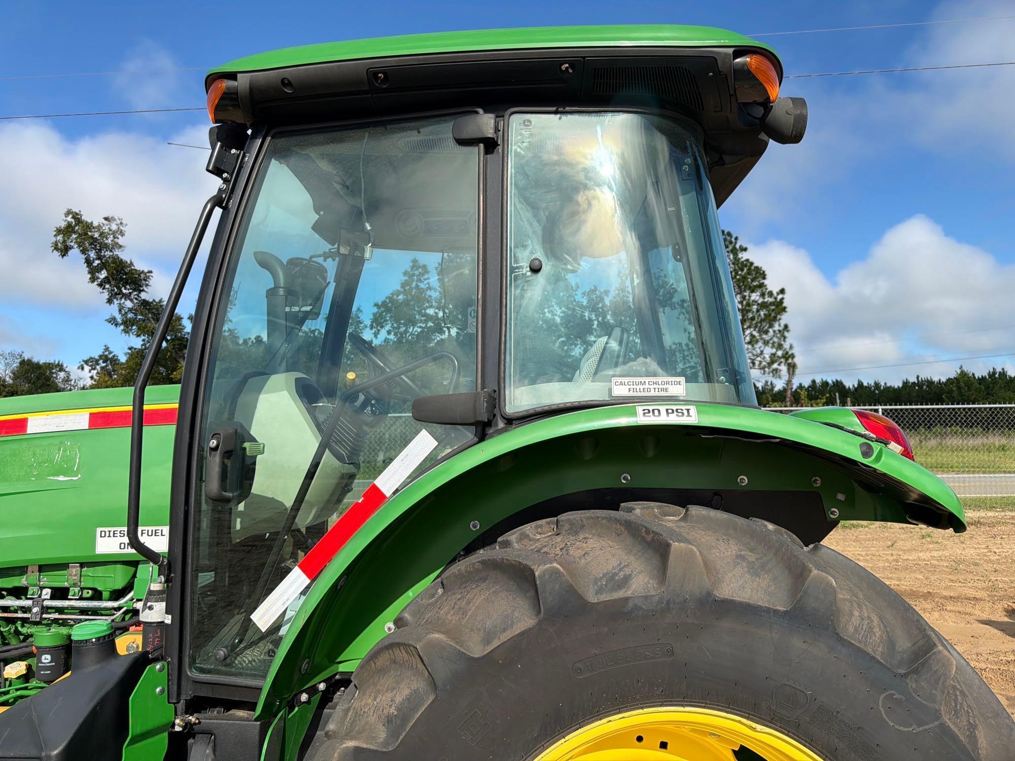 John Deere 5100E