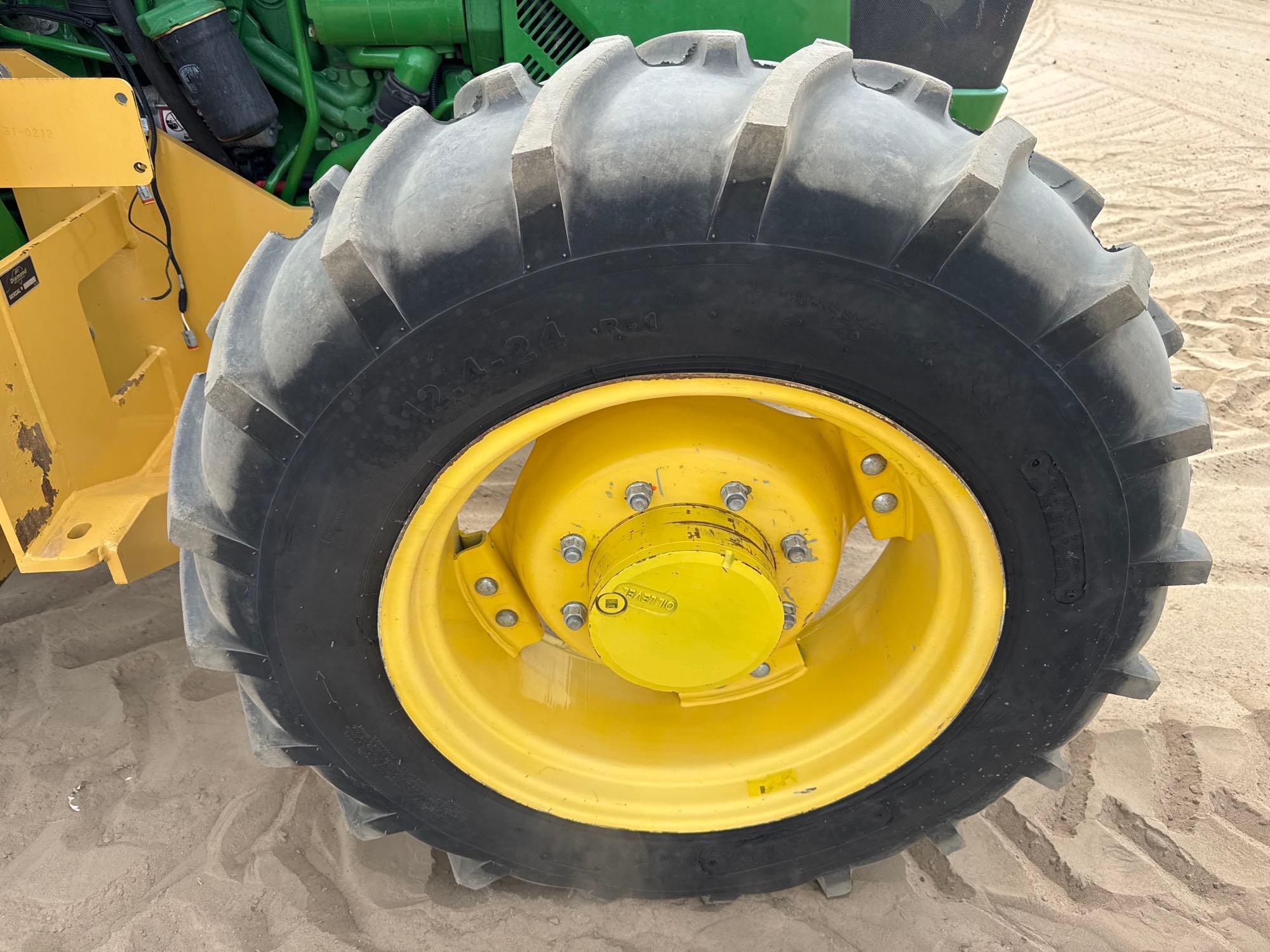 John Deere 5100E