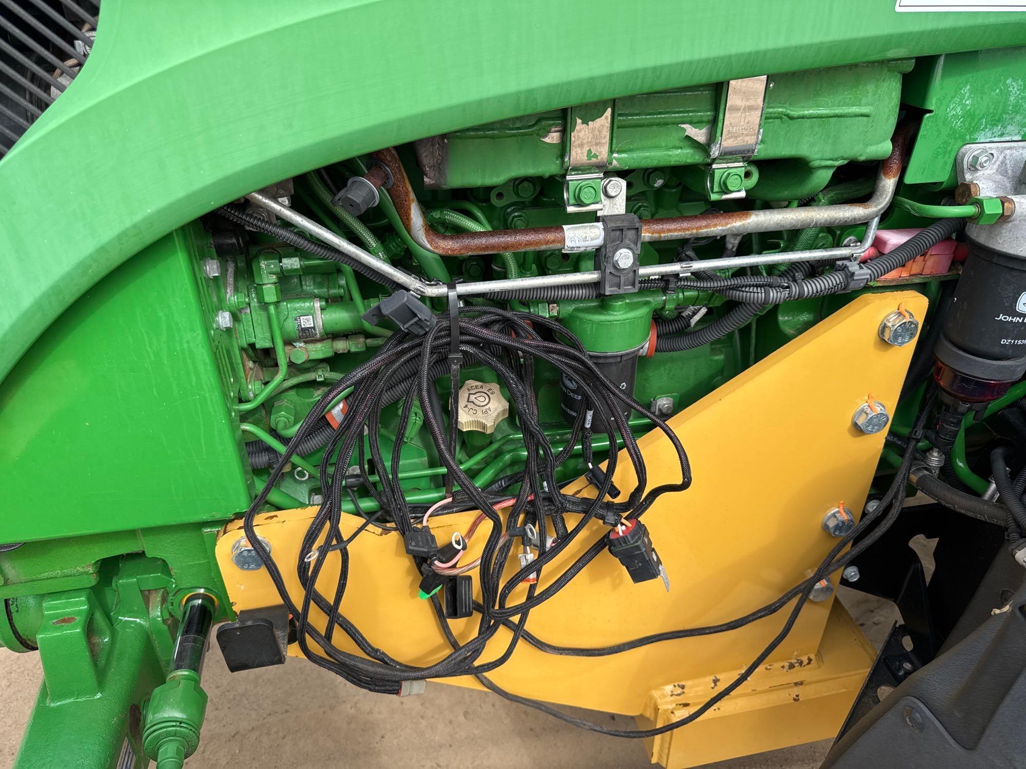 John Deere 5100E