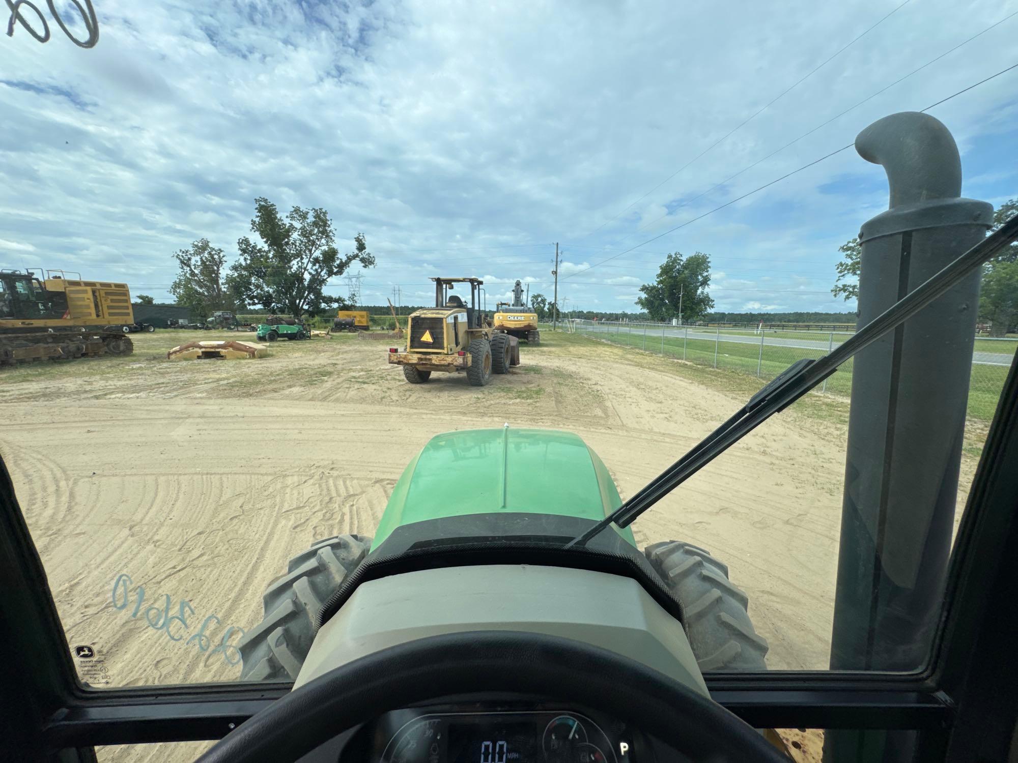 John Deere 5100E