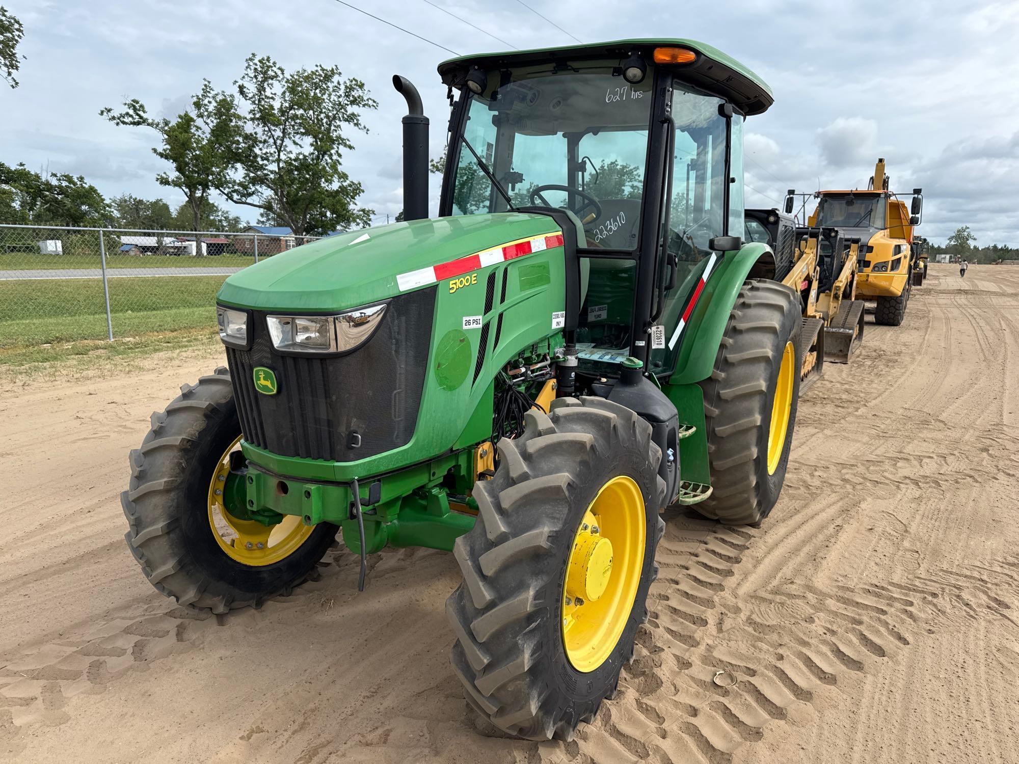 John Deere 5100E