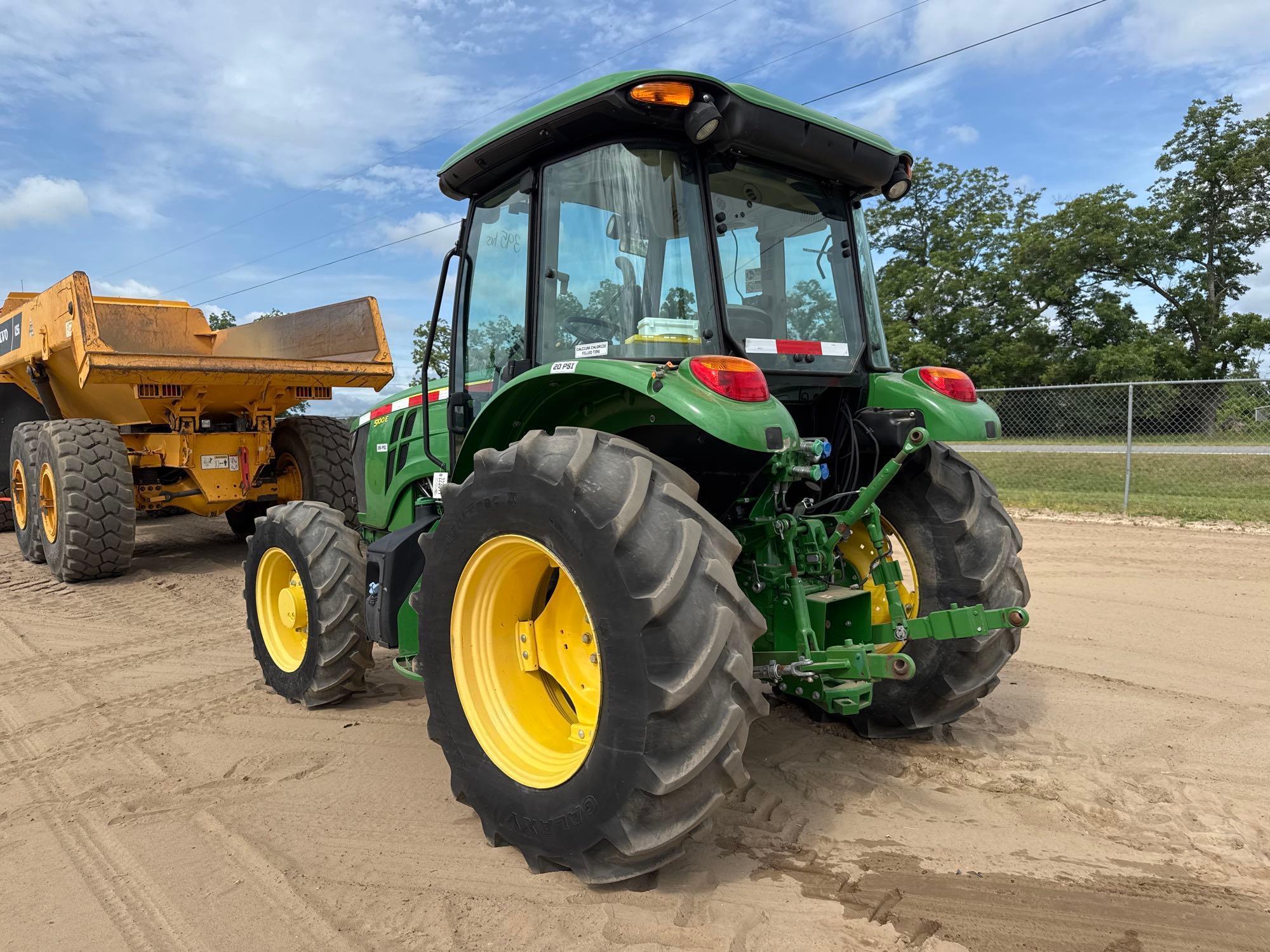 John Deere 5100E