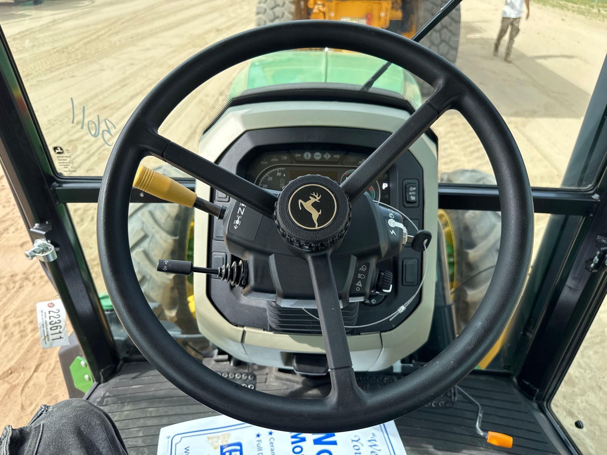 John Deere 5100E