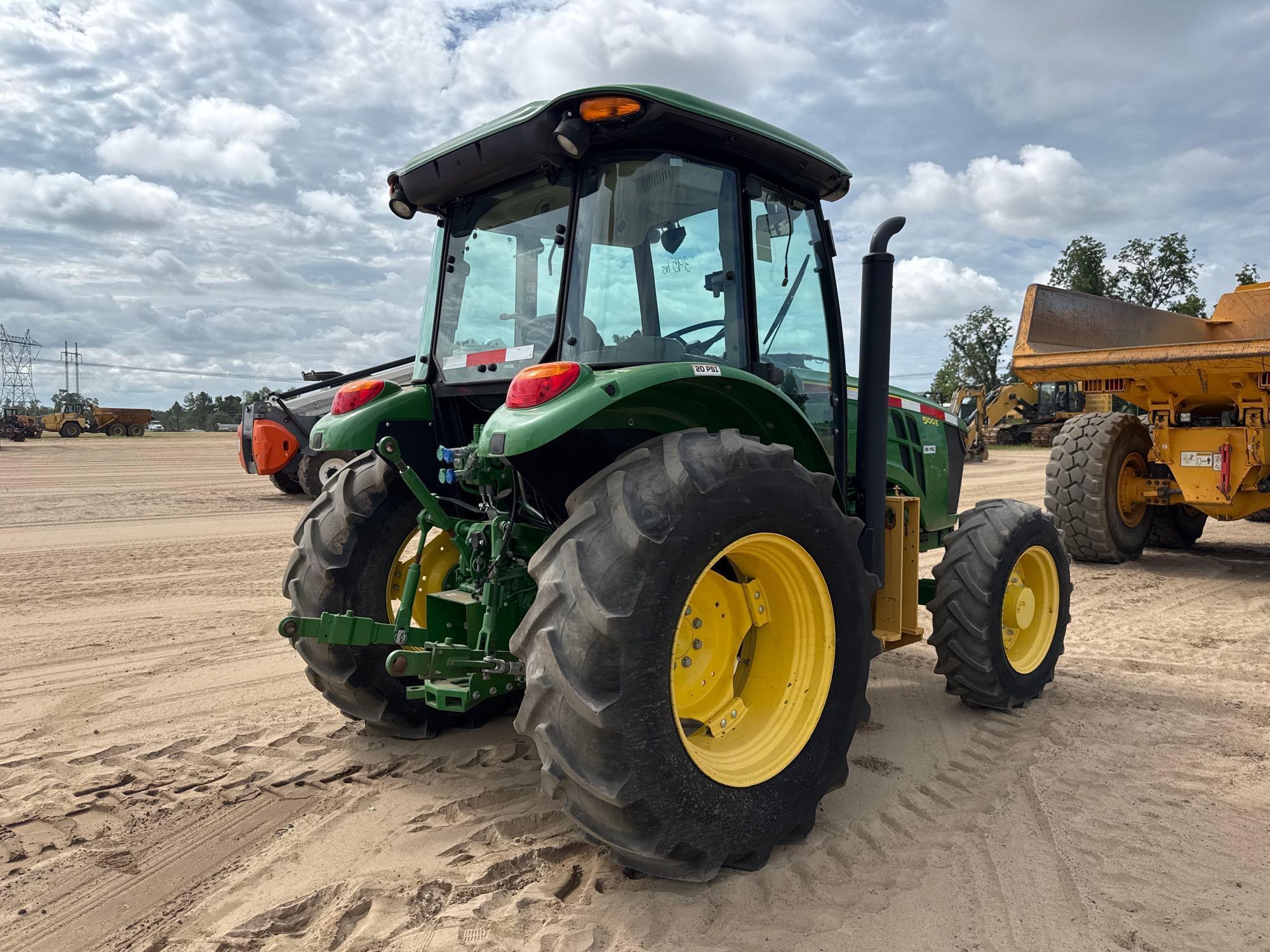 John Deere 5100E