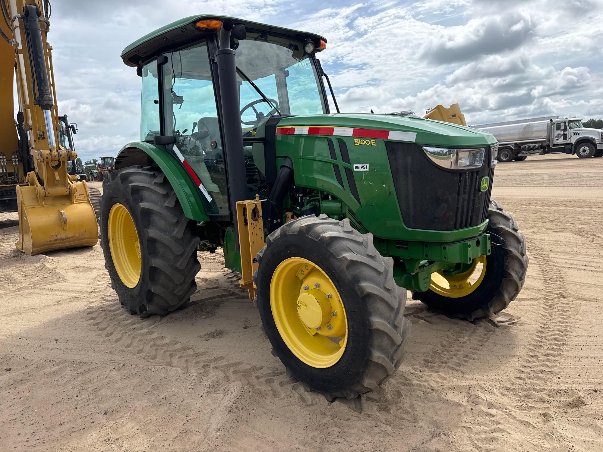 John Deere 5100E