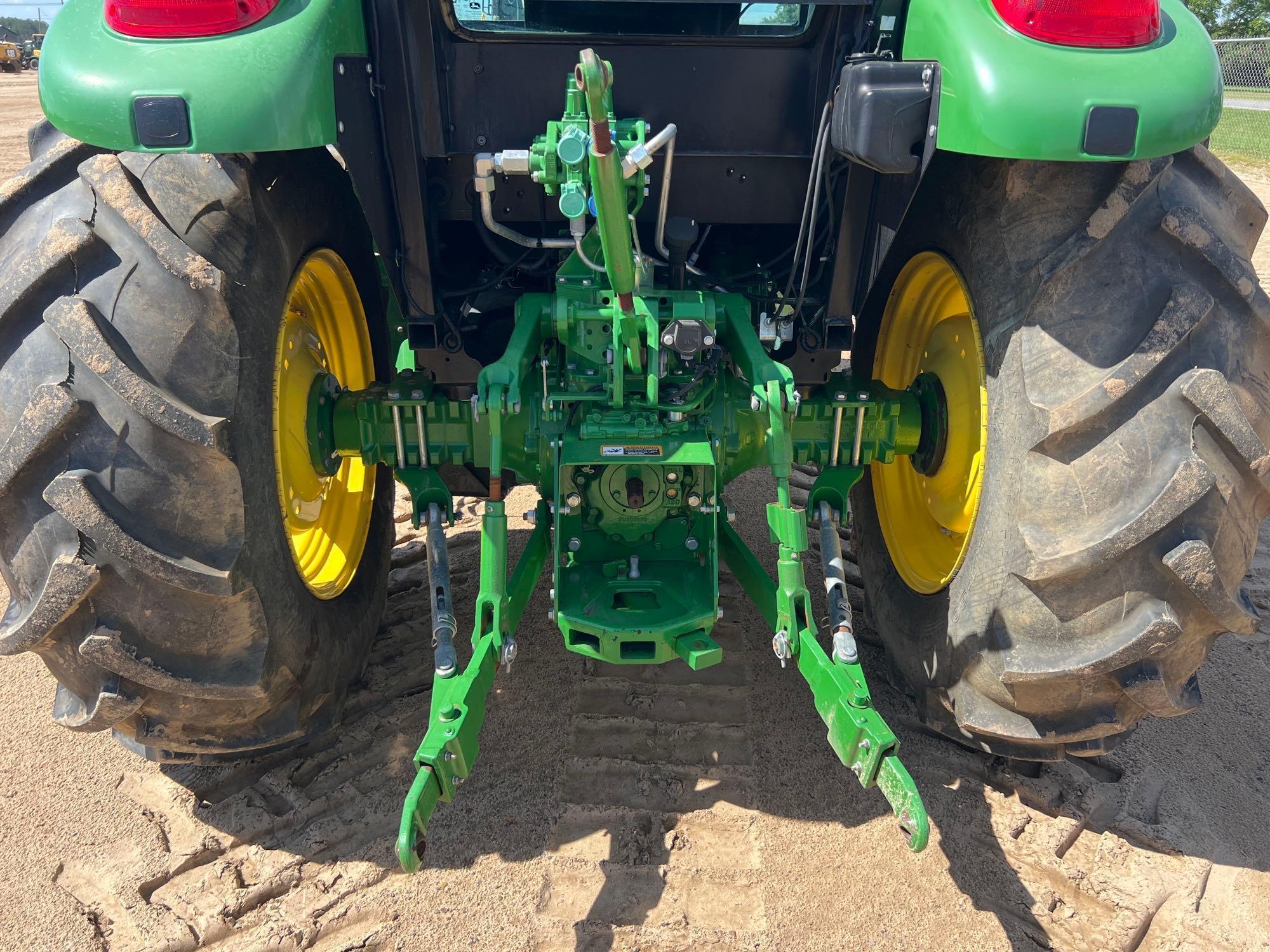 John Deere 5100E