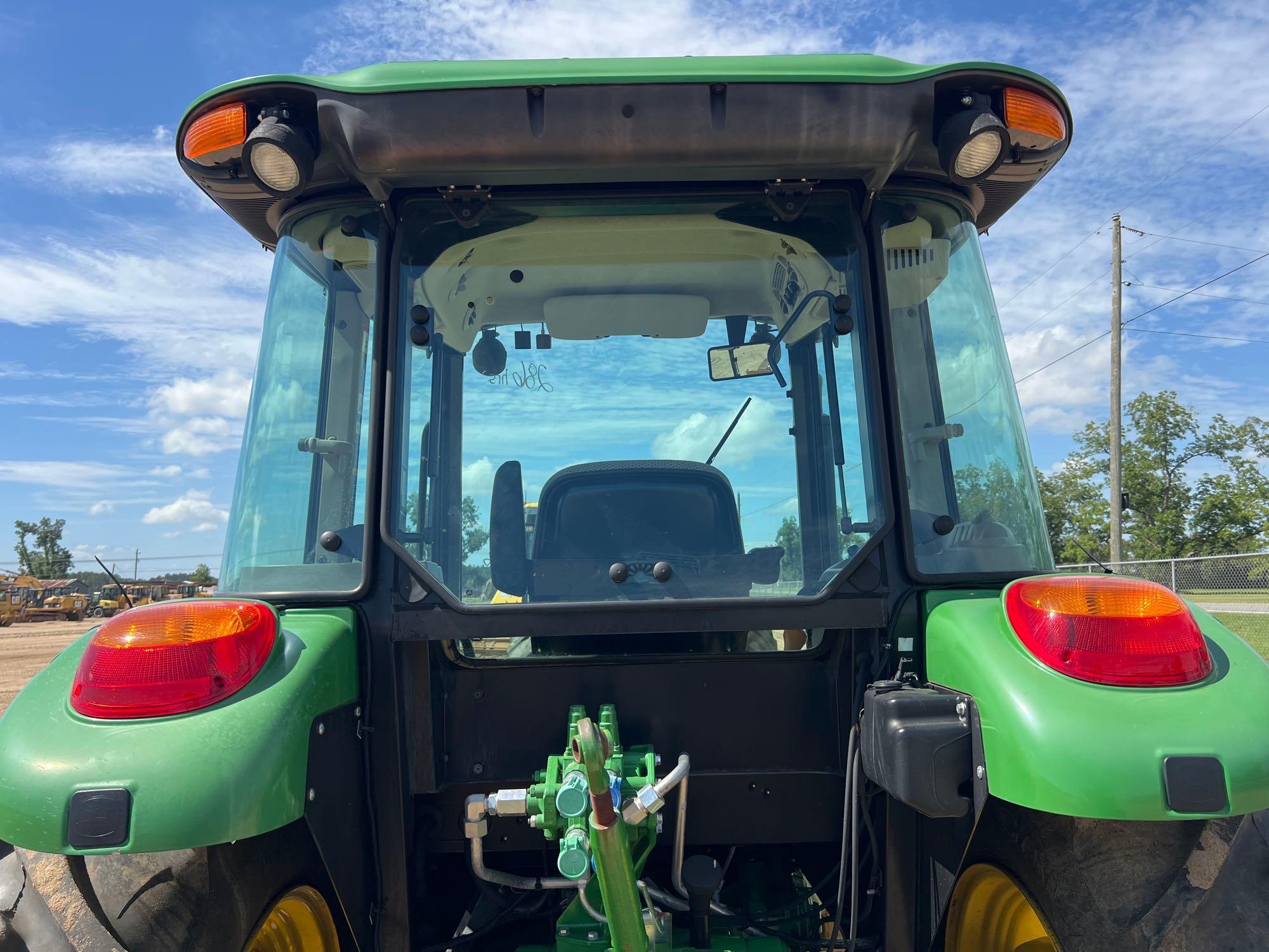 John Deere 5100E