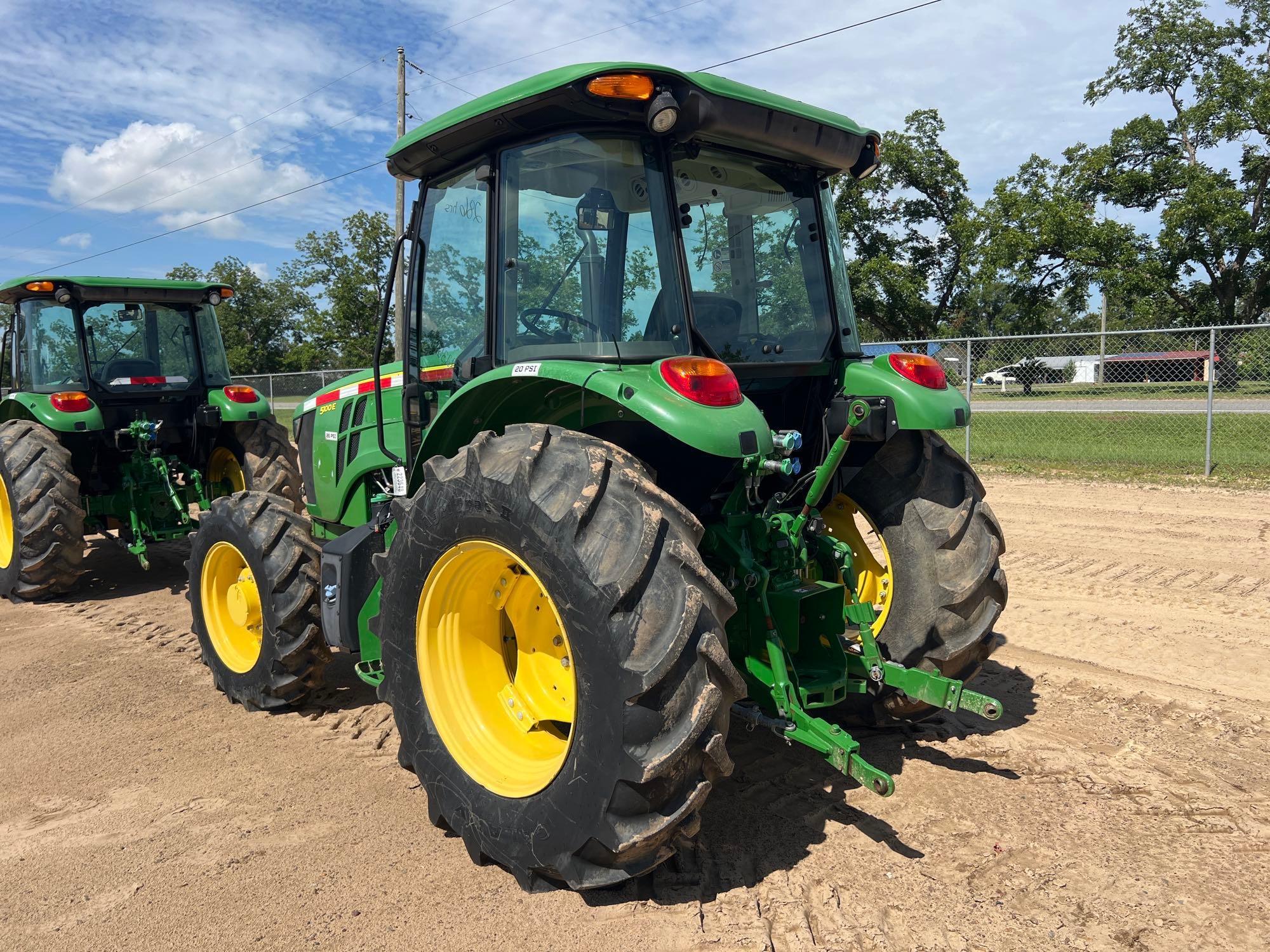 John Deere 5100E