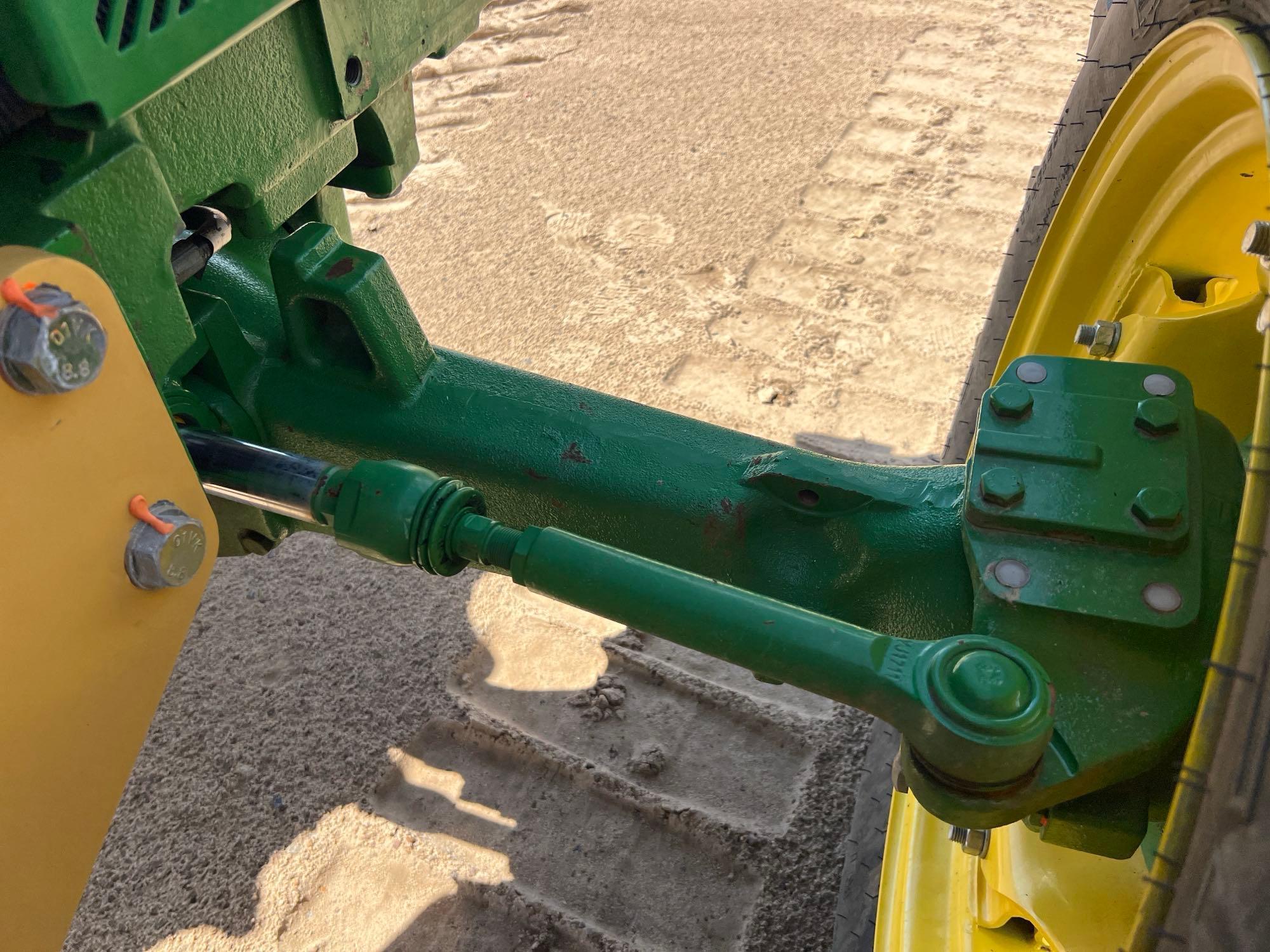 John Deere 5100E