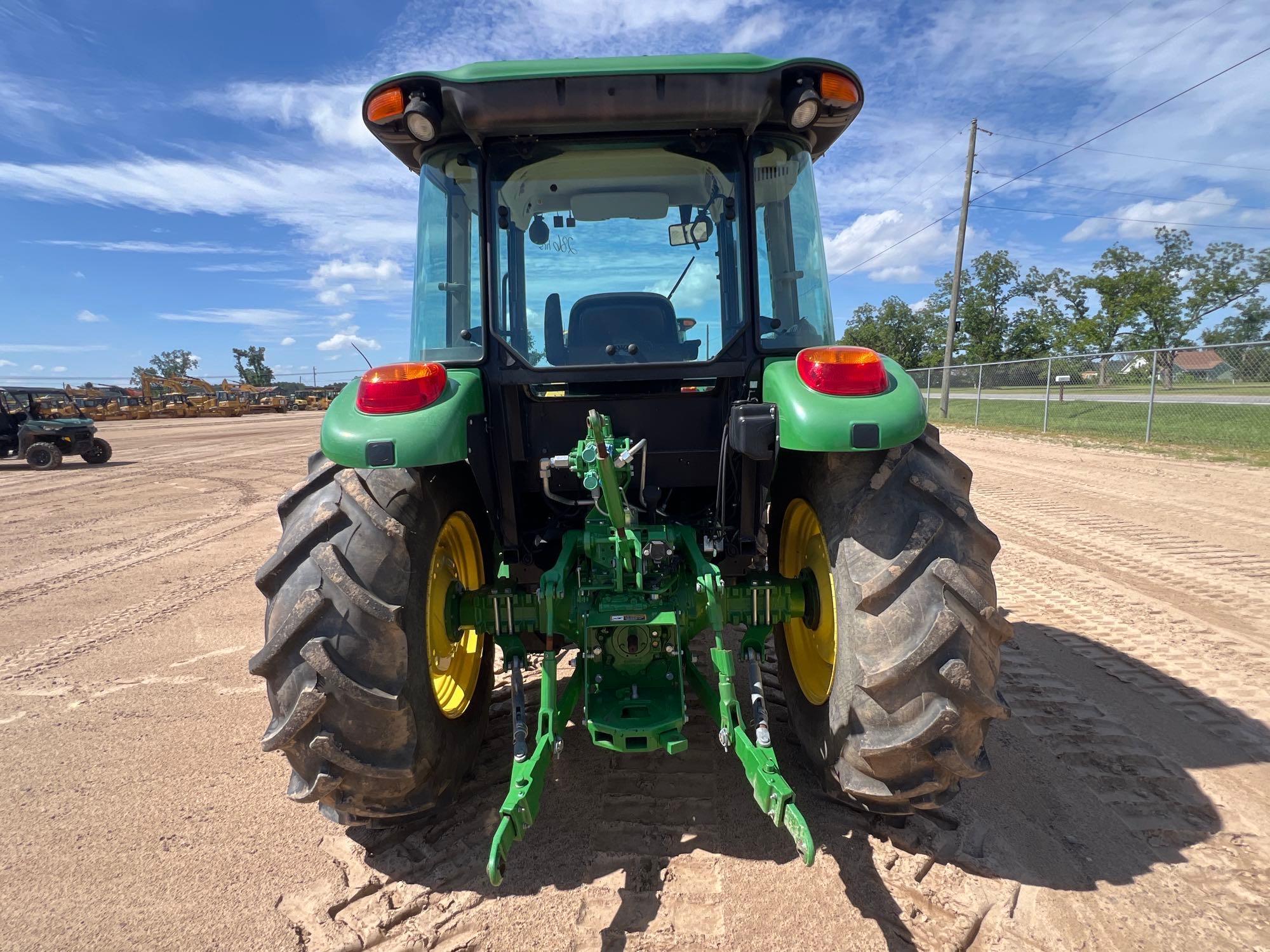 John Deere 5100E