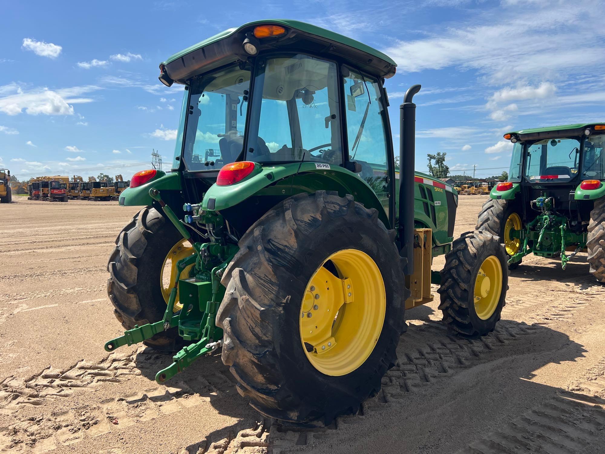 John Deere 5100E