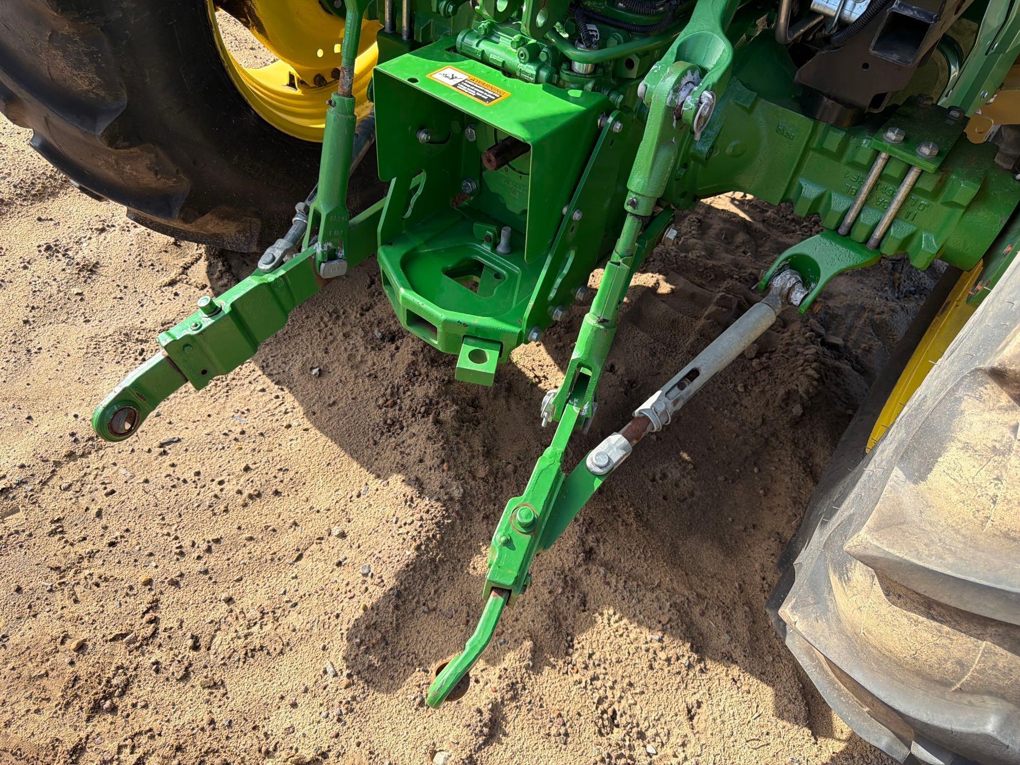 John Deere 5100E