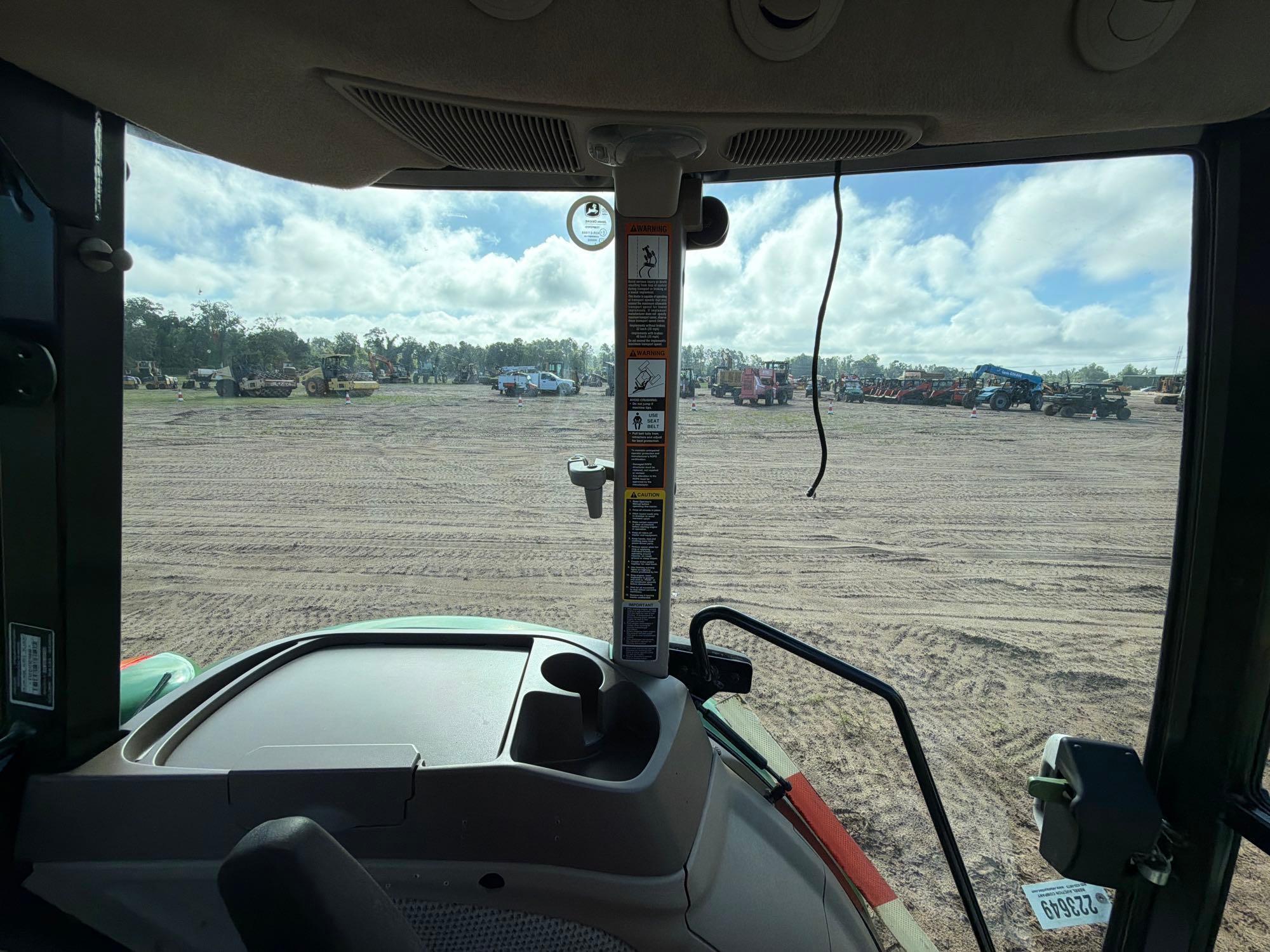 John Deere 5100E