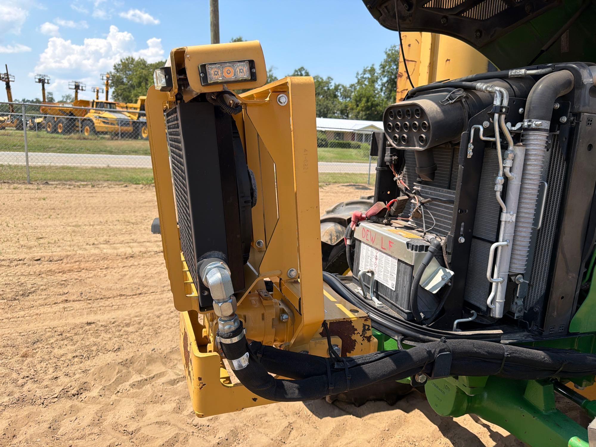 John Deere 5100E