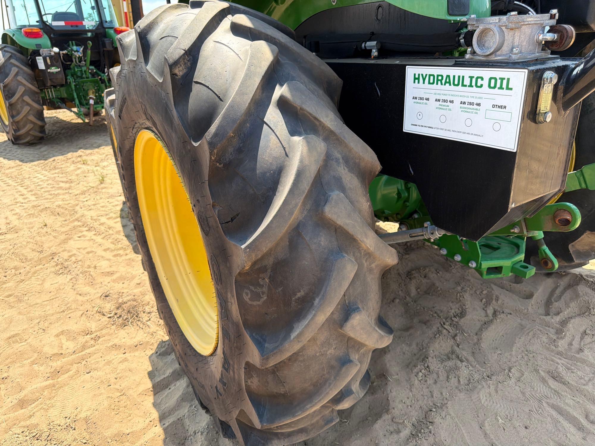 John Deere 5100E