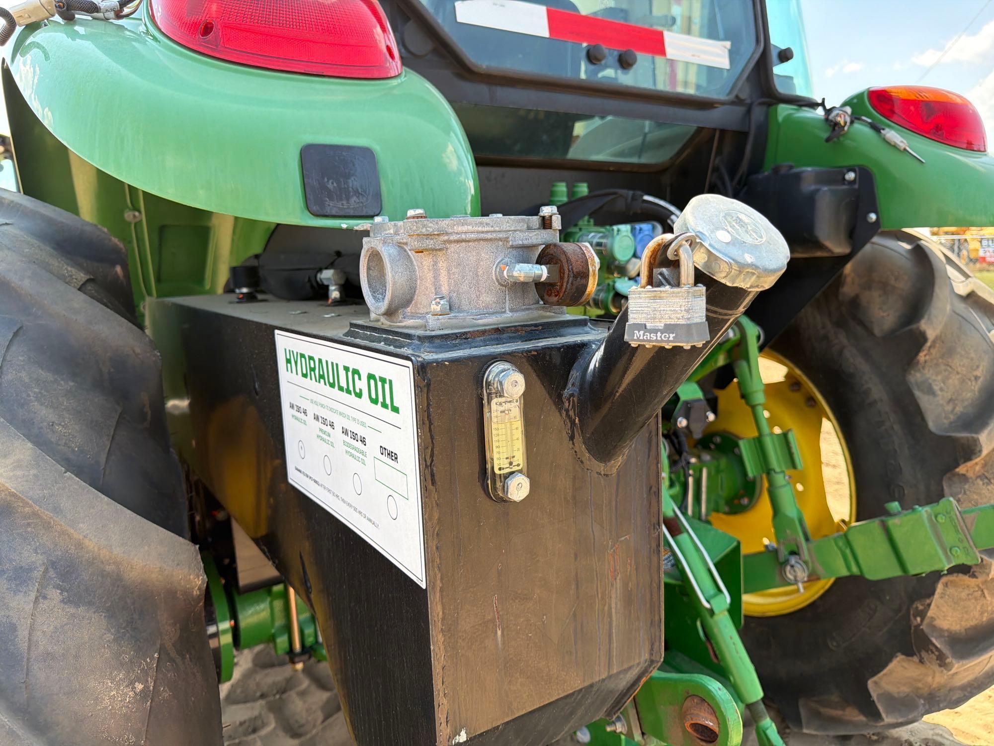 John Deere 5100E