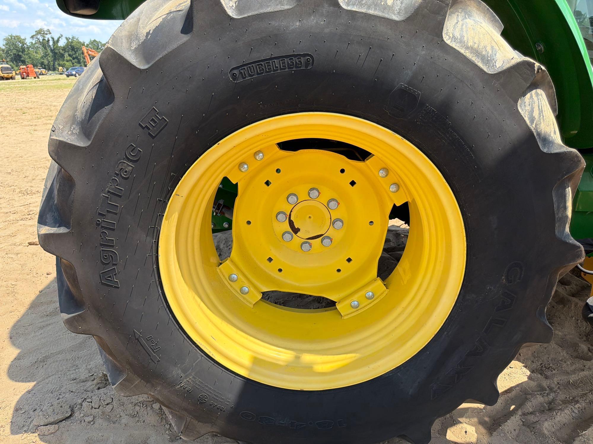 John Deere 5100E