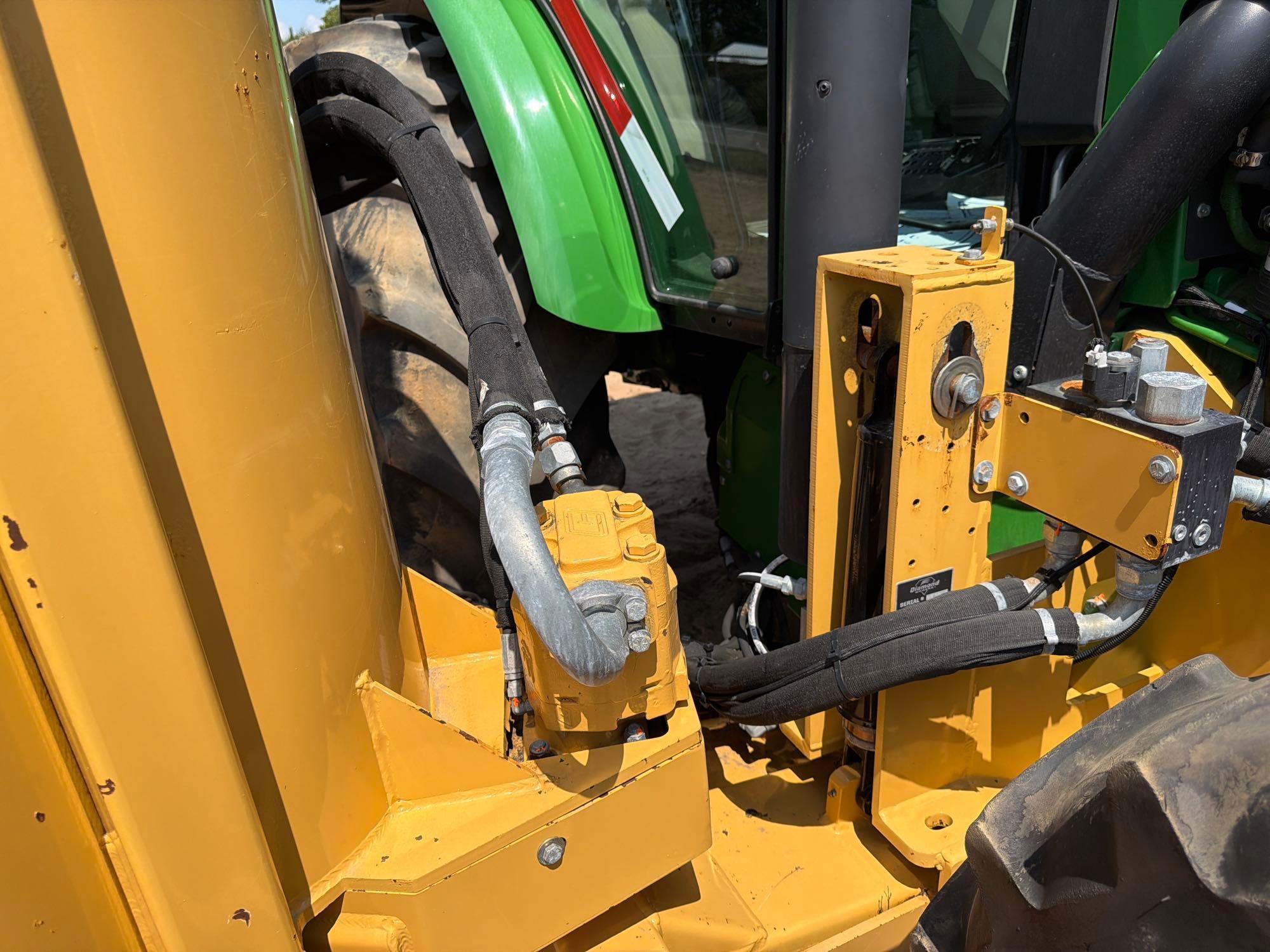 John Deere 5100E