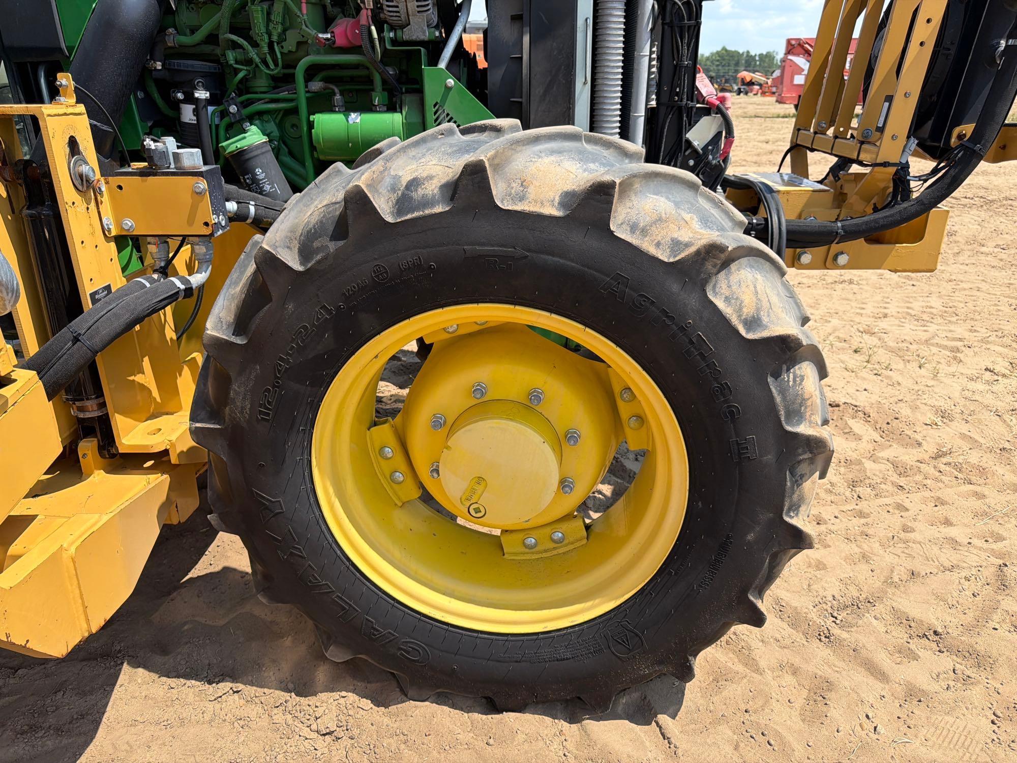 John Deere 5100E