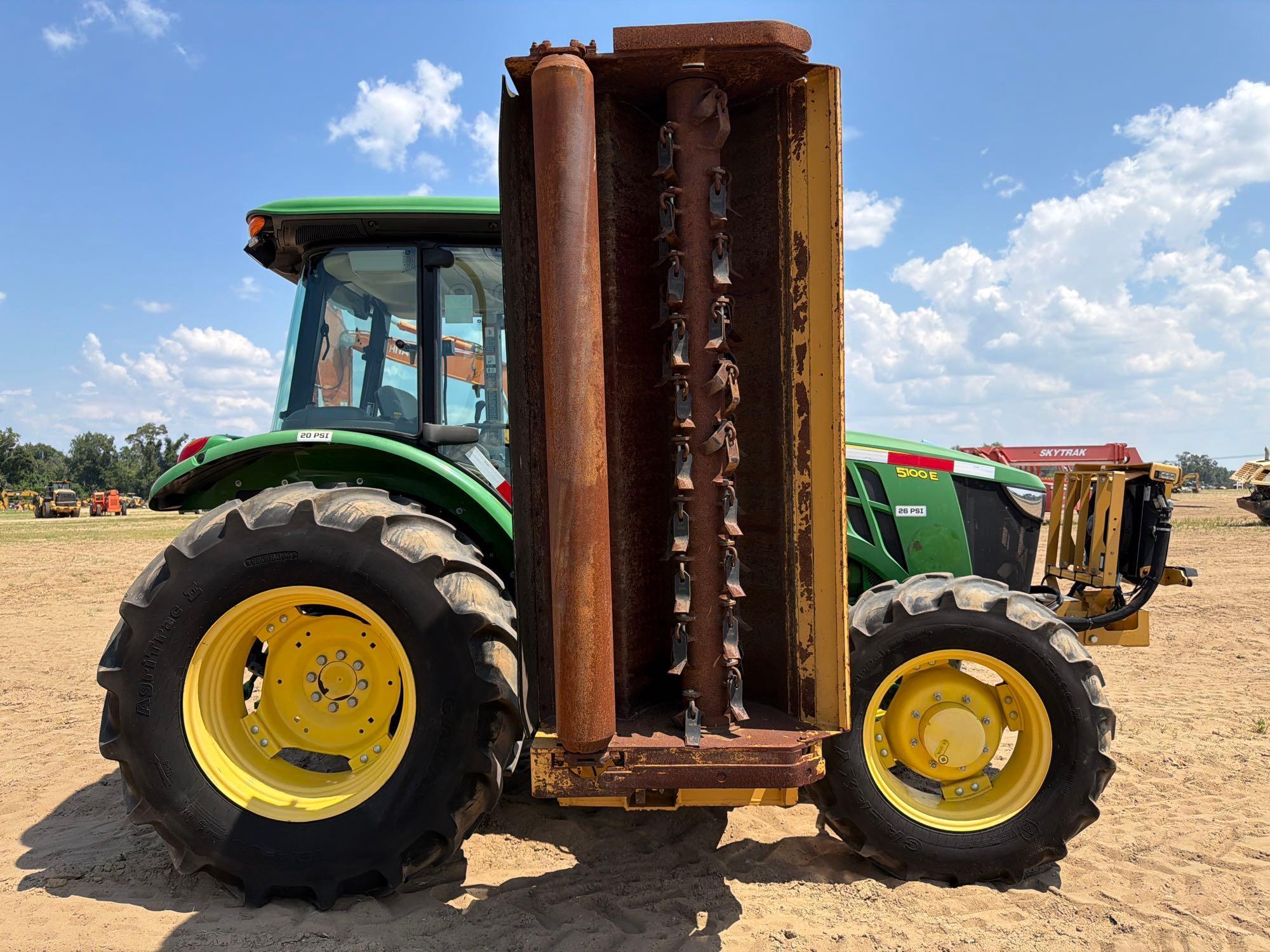 John Deere 5100E