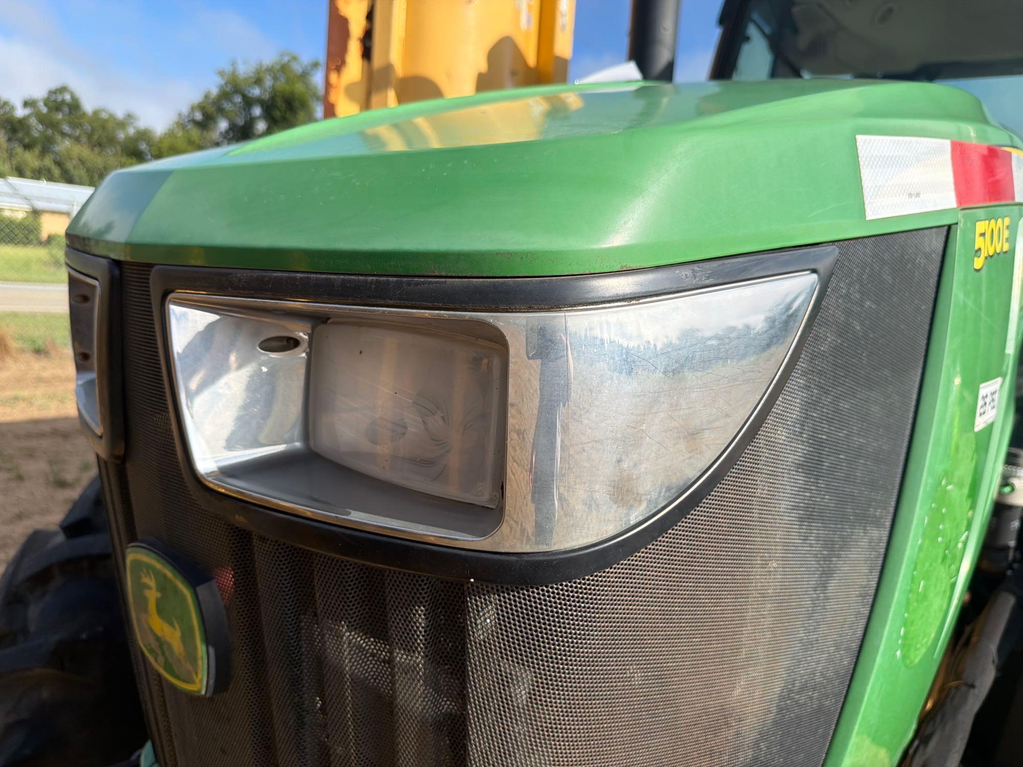 John Deere 5100E