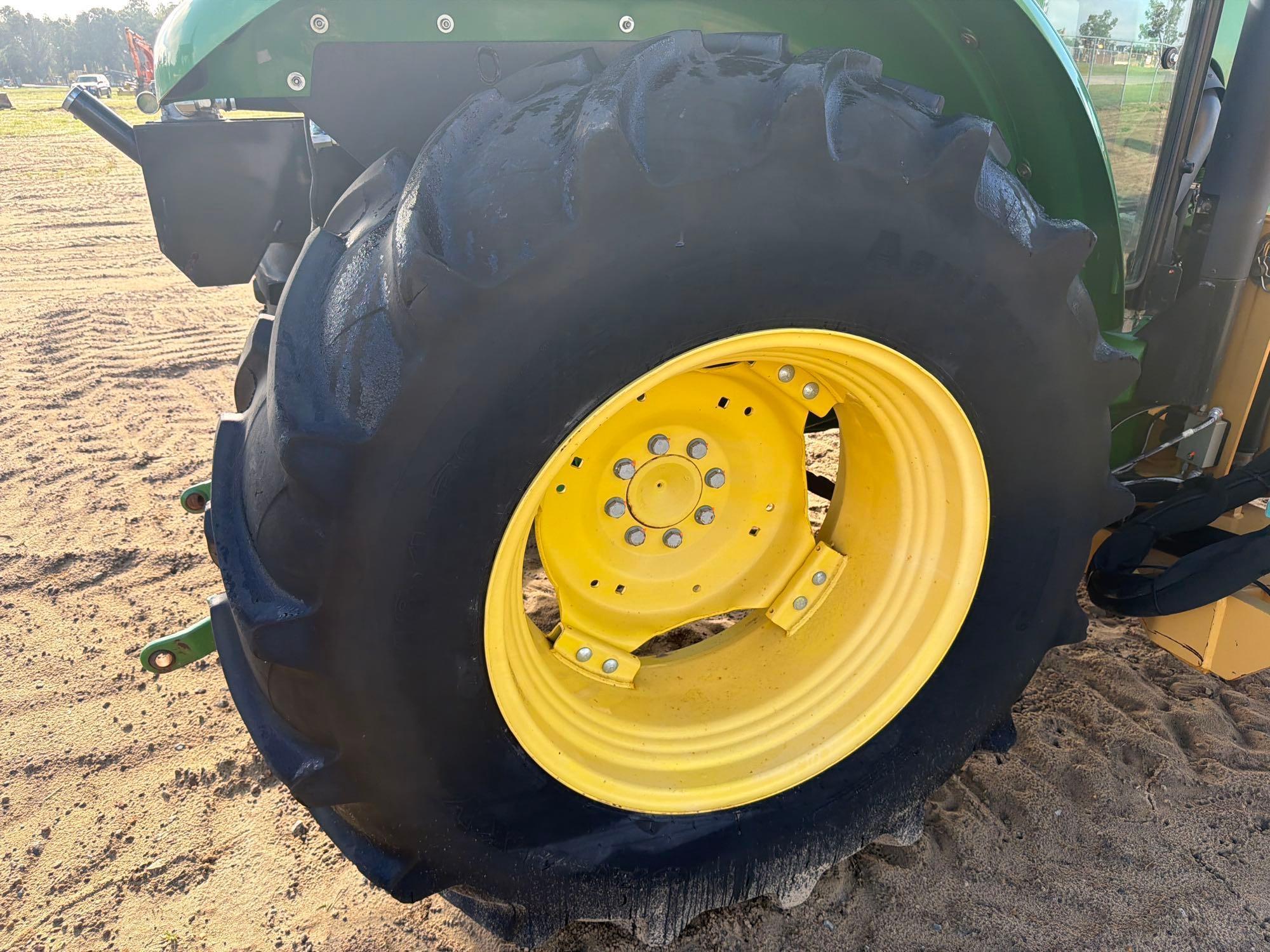 John Deere 5100E