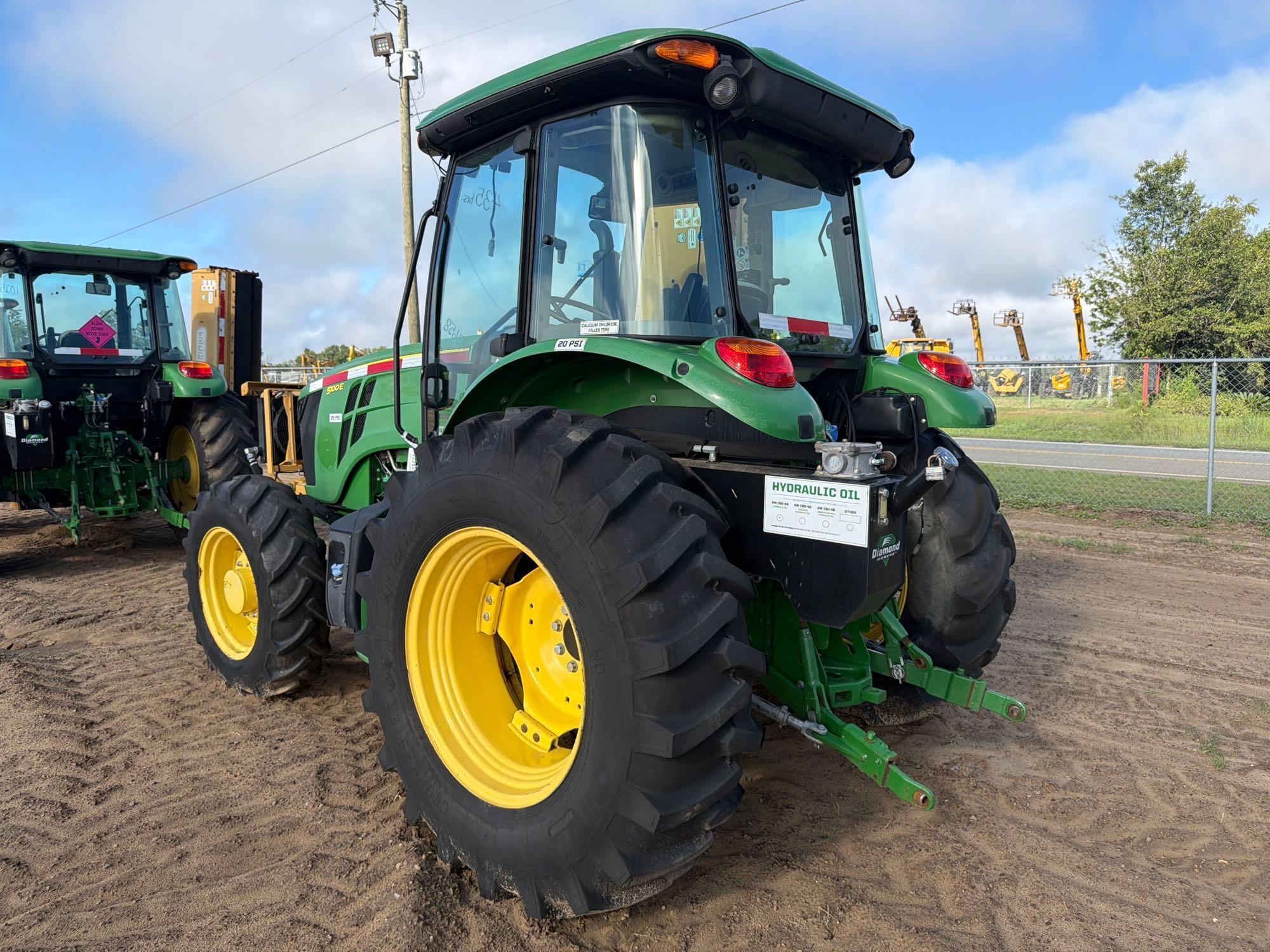 John Deere 5100E